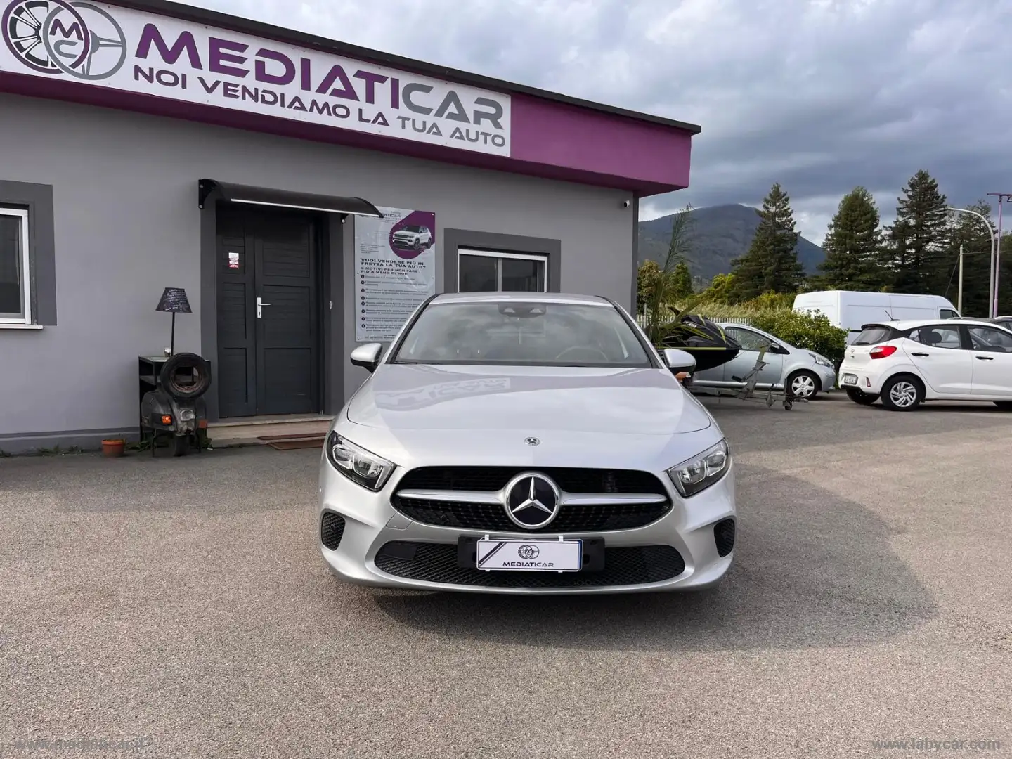 Mercedes-Benz A 180 A 180 d Automatic Sport Argent - 2
