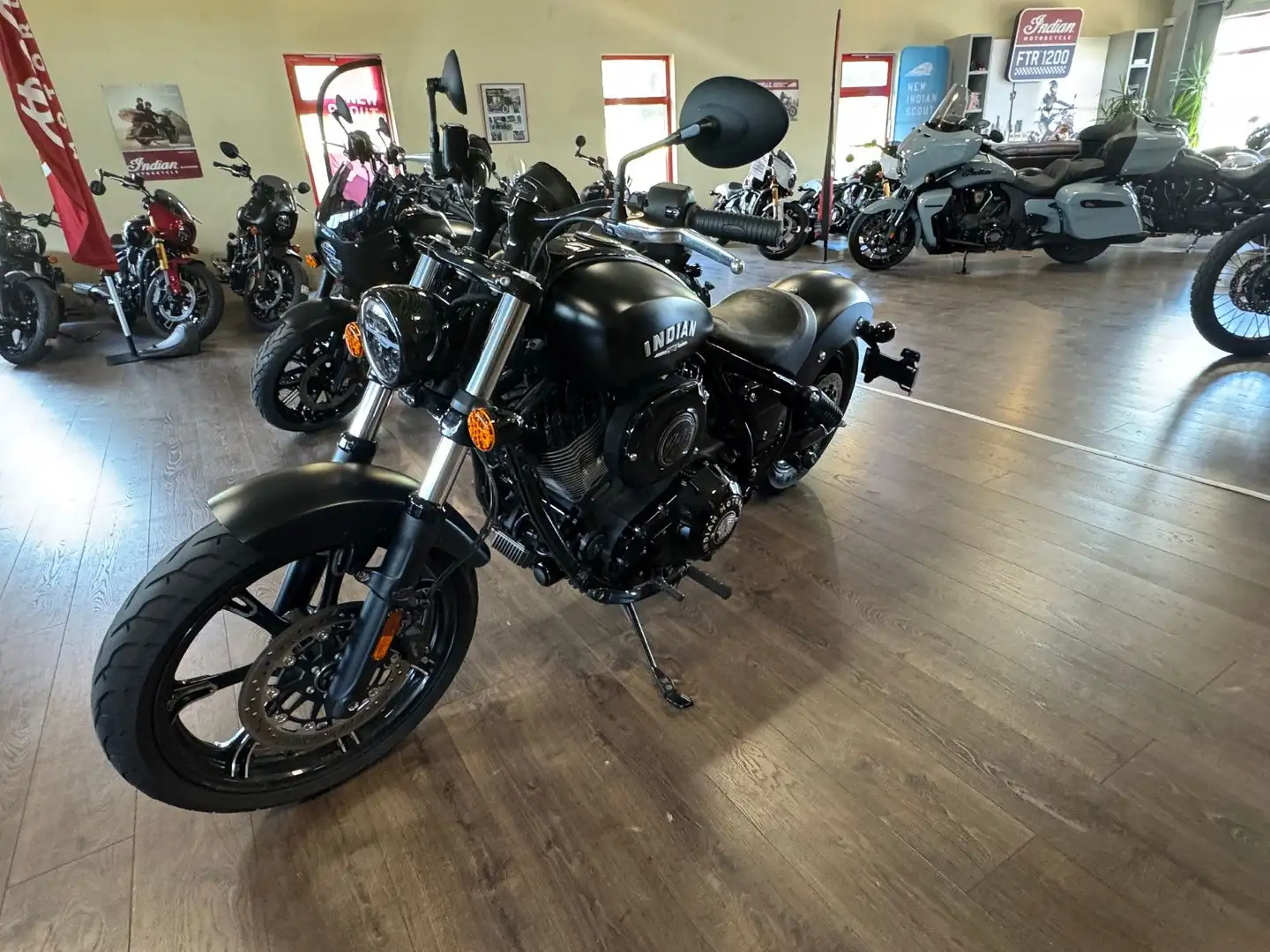 Indian Chief Dark Horse Чорний - 2