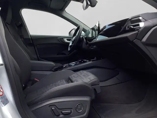 Audi A5 view 4