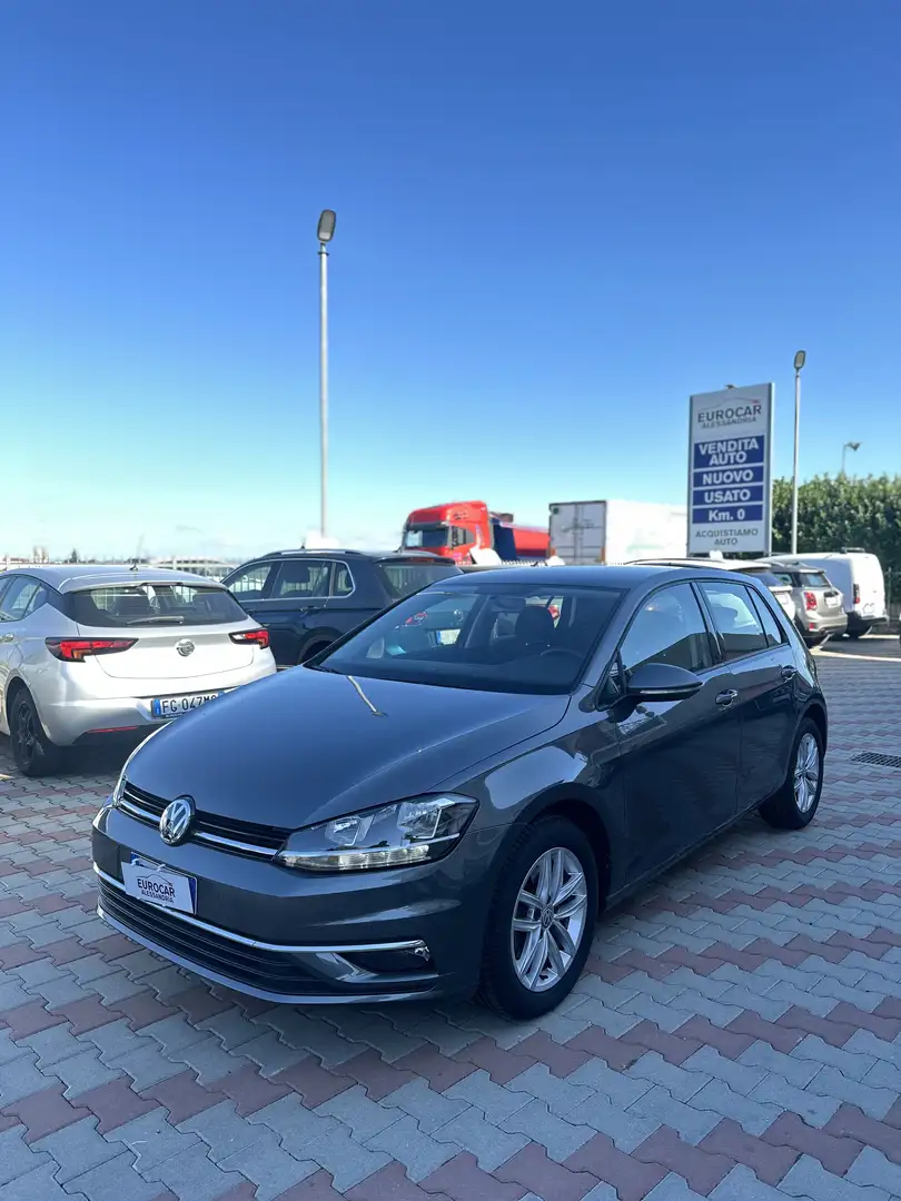 Volkswagen Golf 5p 1.6 tdi Trendline 115cv - 1