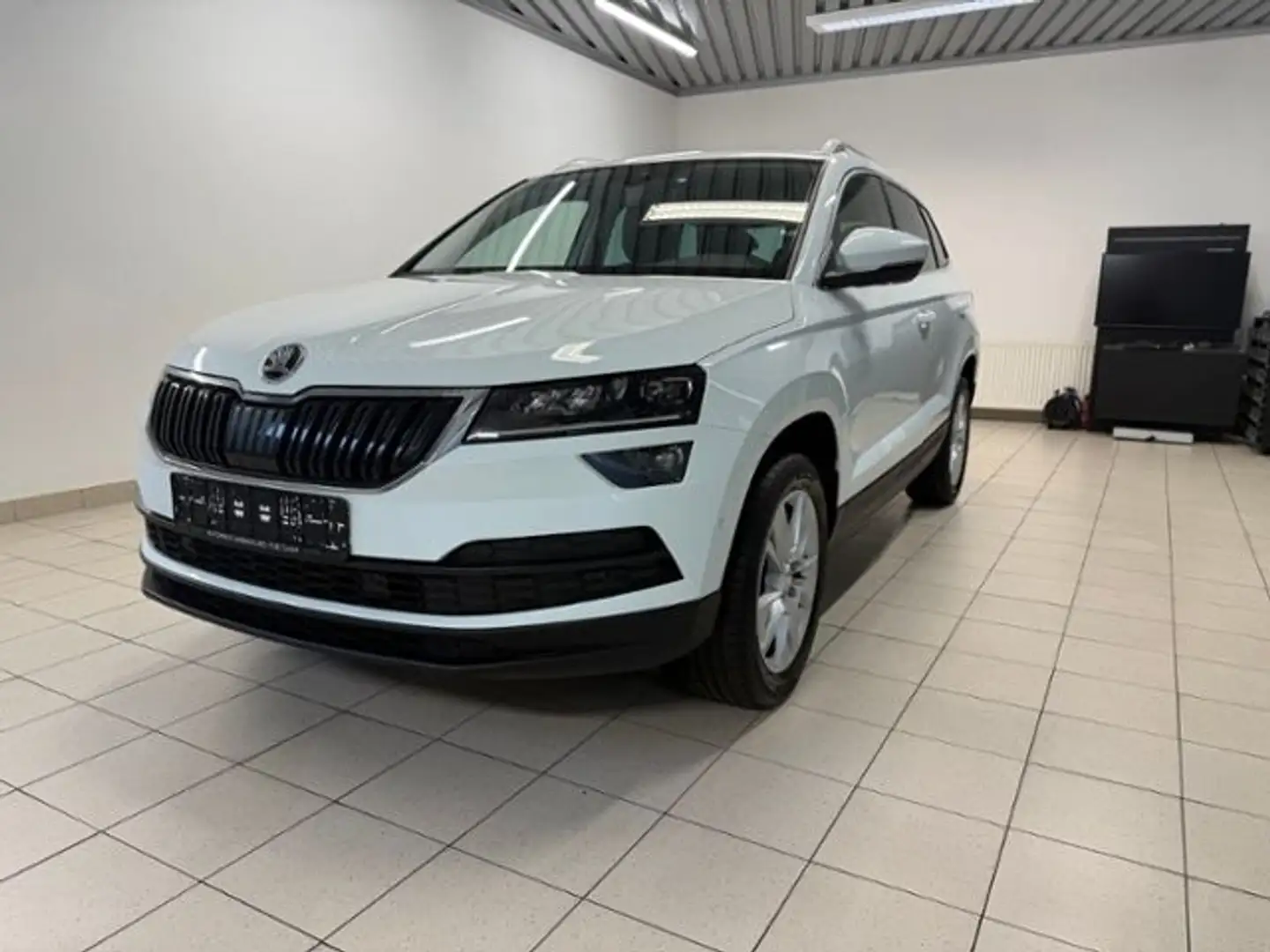 Skoda Karoq 1.5 TSI DSG Style+ACC+Navi+elektr. Heckkla Weiß - 2