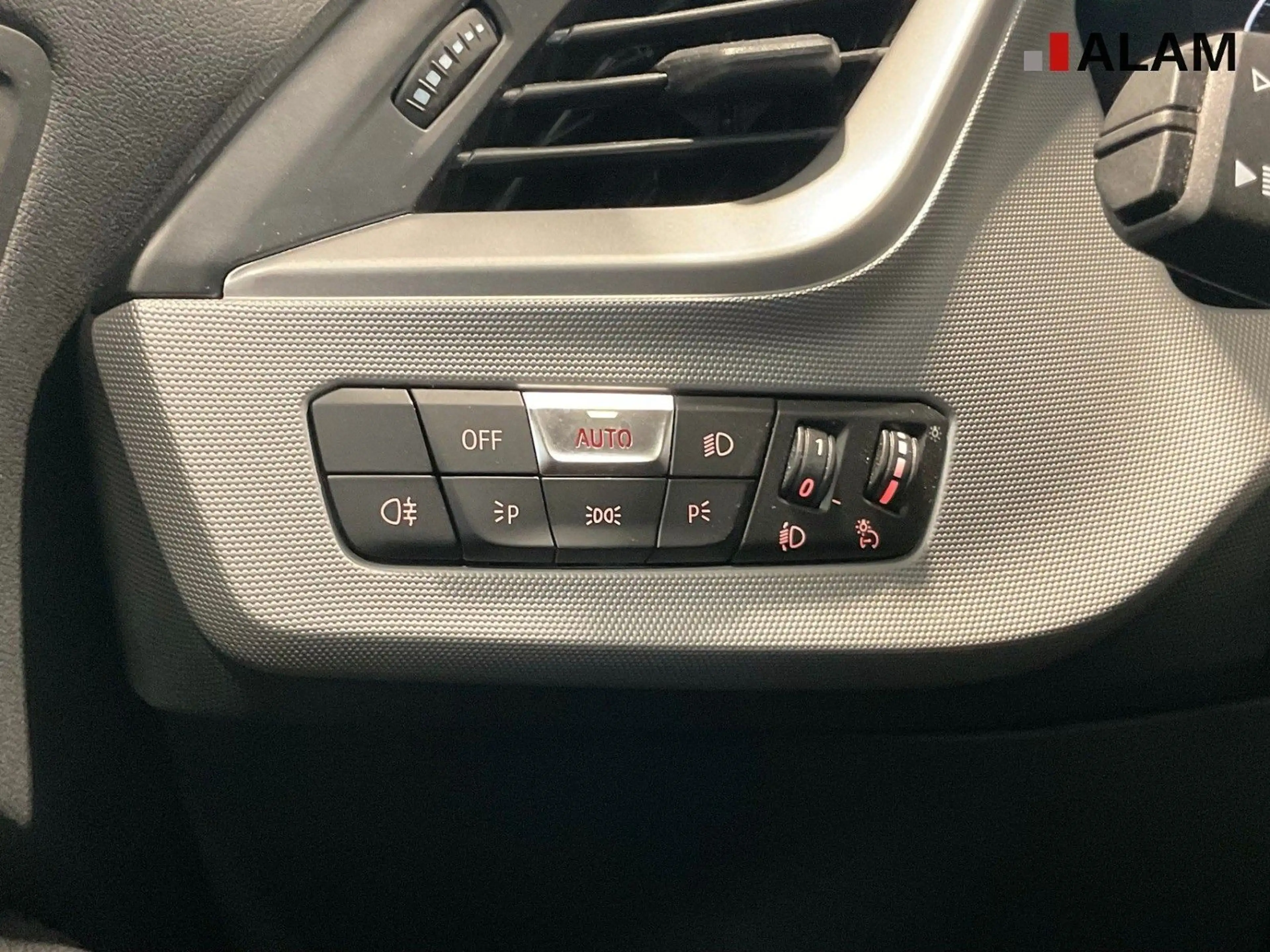 BMW 118 i Lim. Advantage Alu Klima Lane PDC Temp ViCo — photo 11