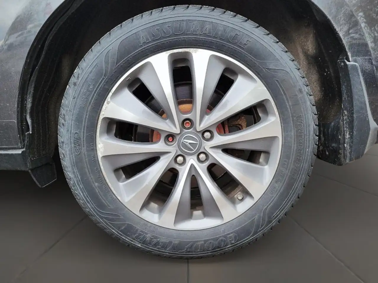 Acura MDX снимка Acura MDX