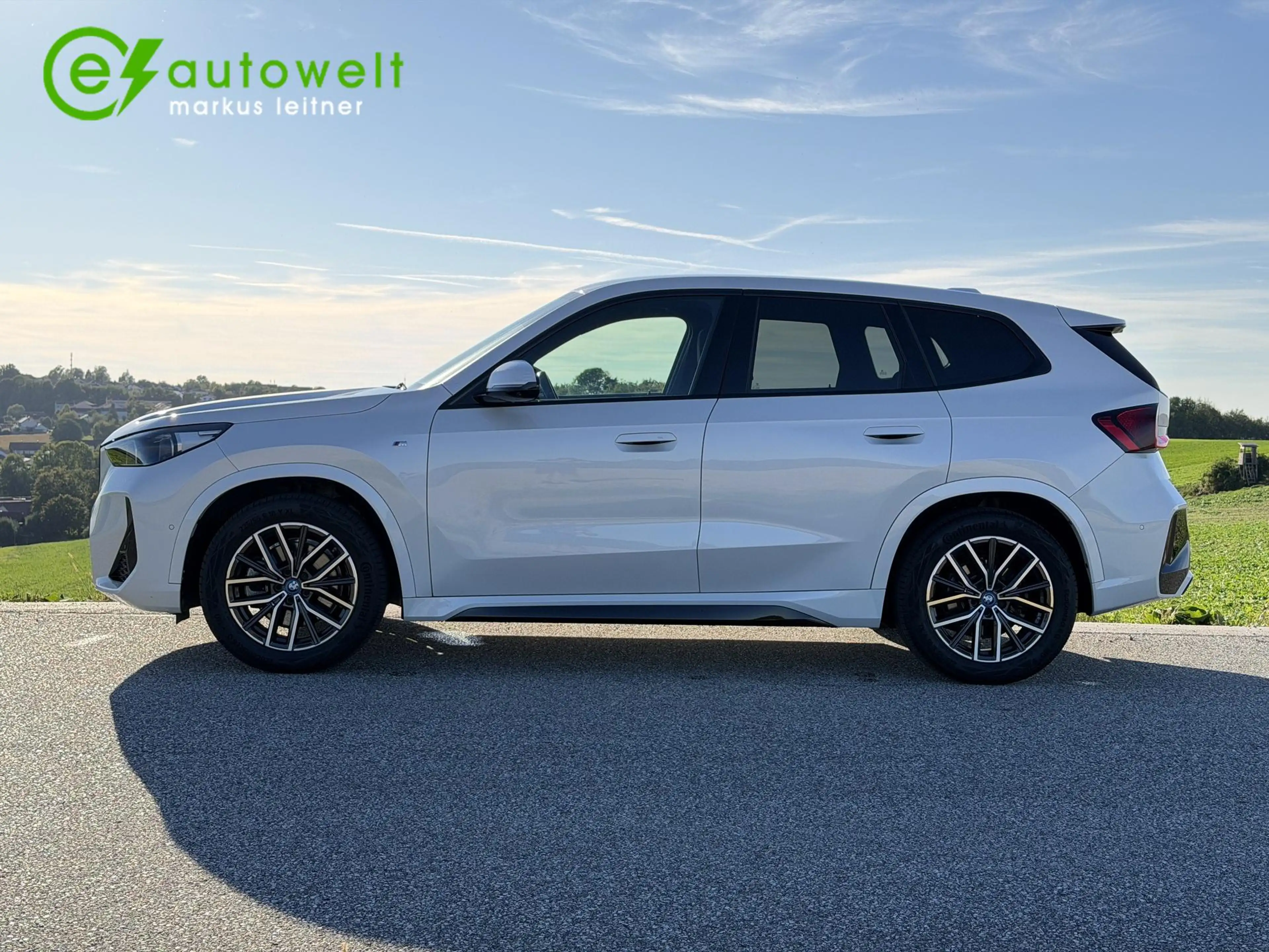 BMW iX1 xDrive30 M Sport 65kWh DA Prof AHK HeadUp Keyless — photo 7