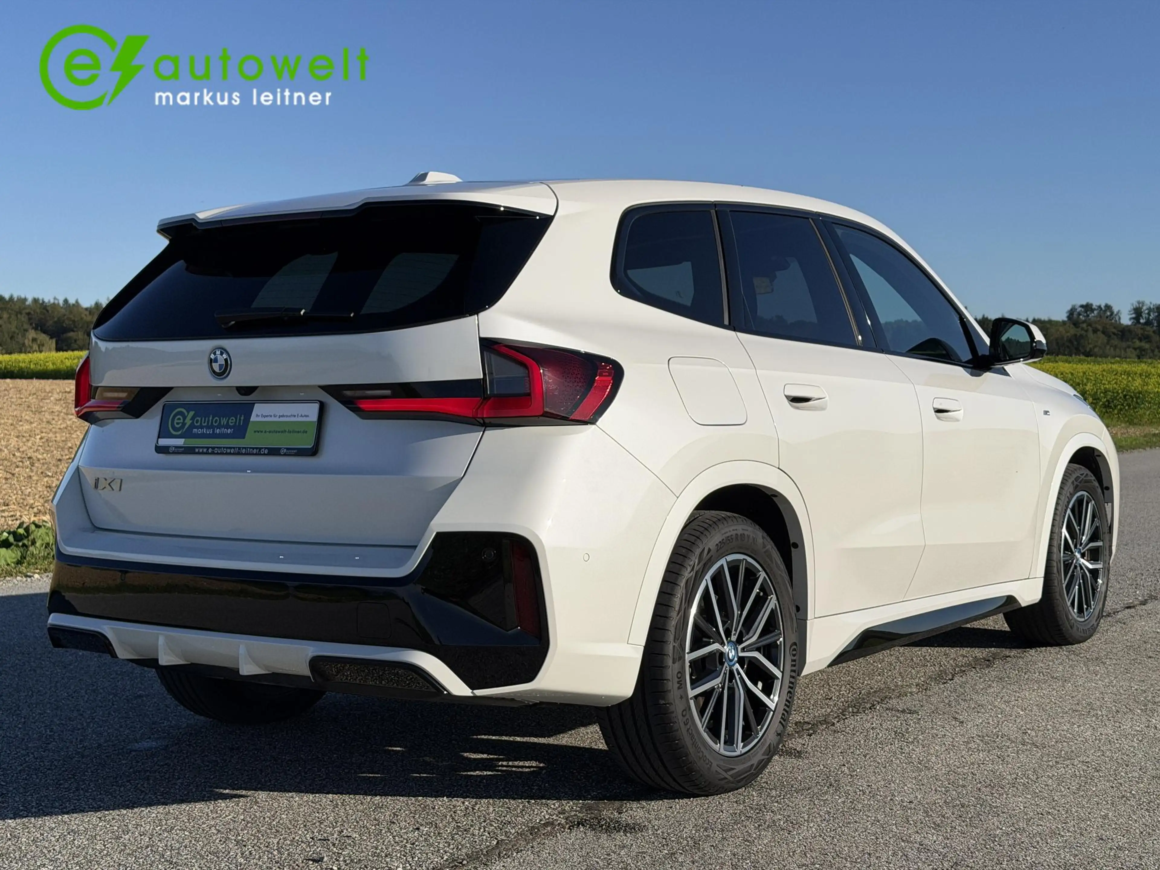 BMW iX1 xDrive30 M Sport 65kWh DA Prof AHK HeadUp Keyless — photo 4