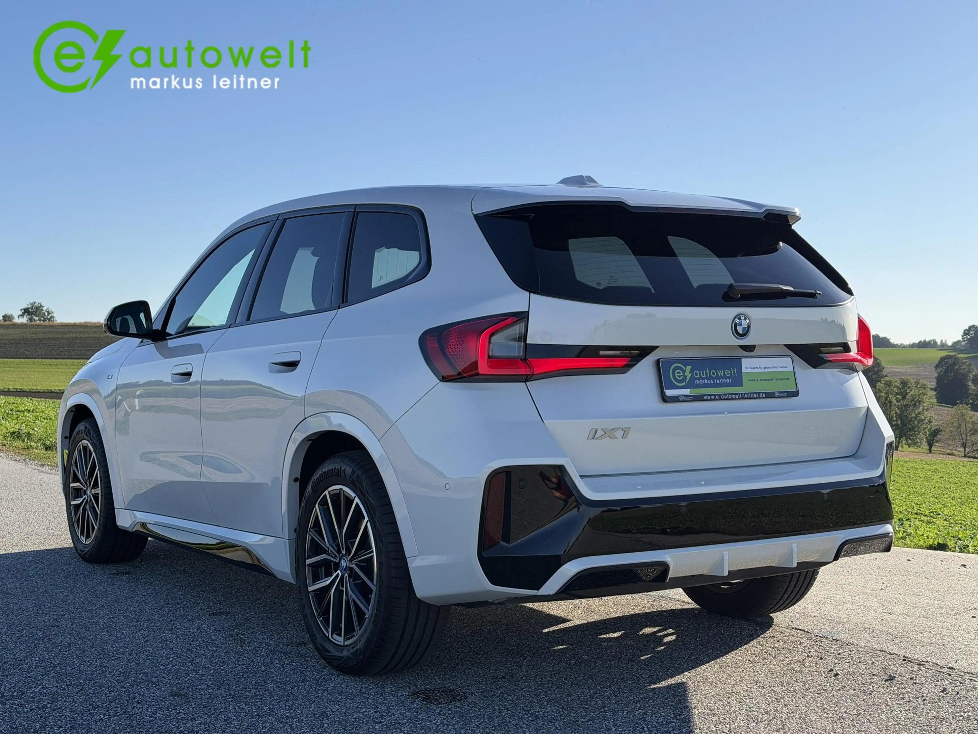 BMW iX1 xDrive30 M Sport 65kWh DA Prof AHK HeadUp Keyless — photo 6