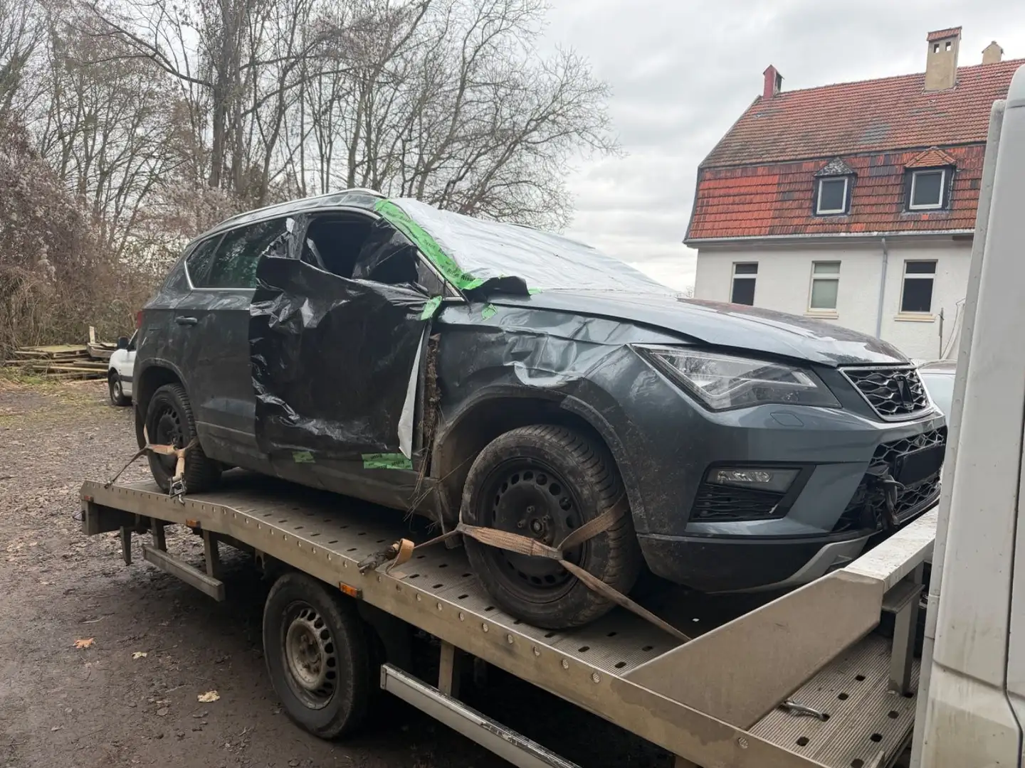 SEAT Ateca Xcellence 4Drive*Airbags OK*Fahrbereit* Grau - 1