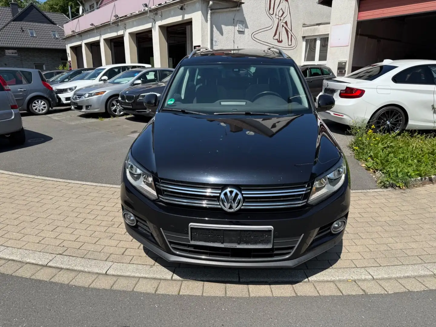 Volkswagen Tiguan Sport & Style 4Motion Pano,SHZ,PDC Schwarz - 2