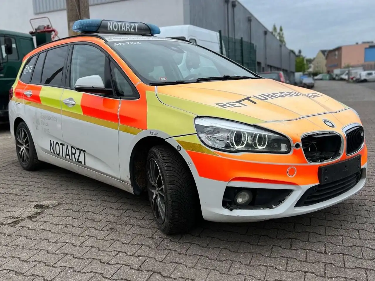 BMW 220