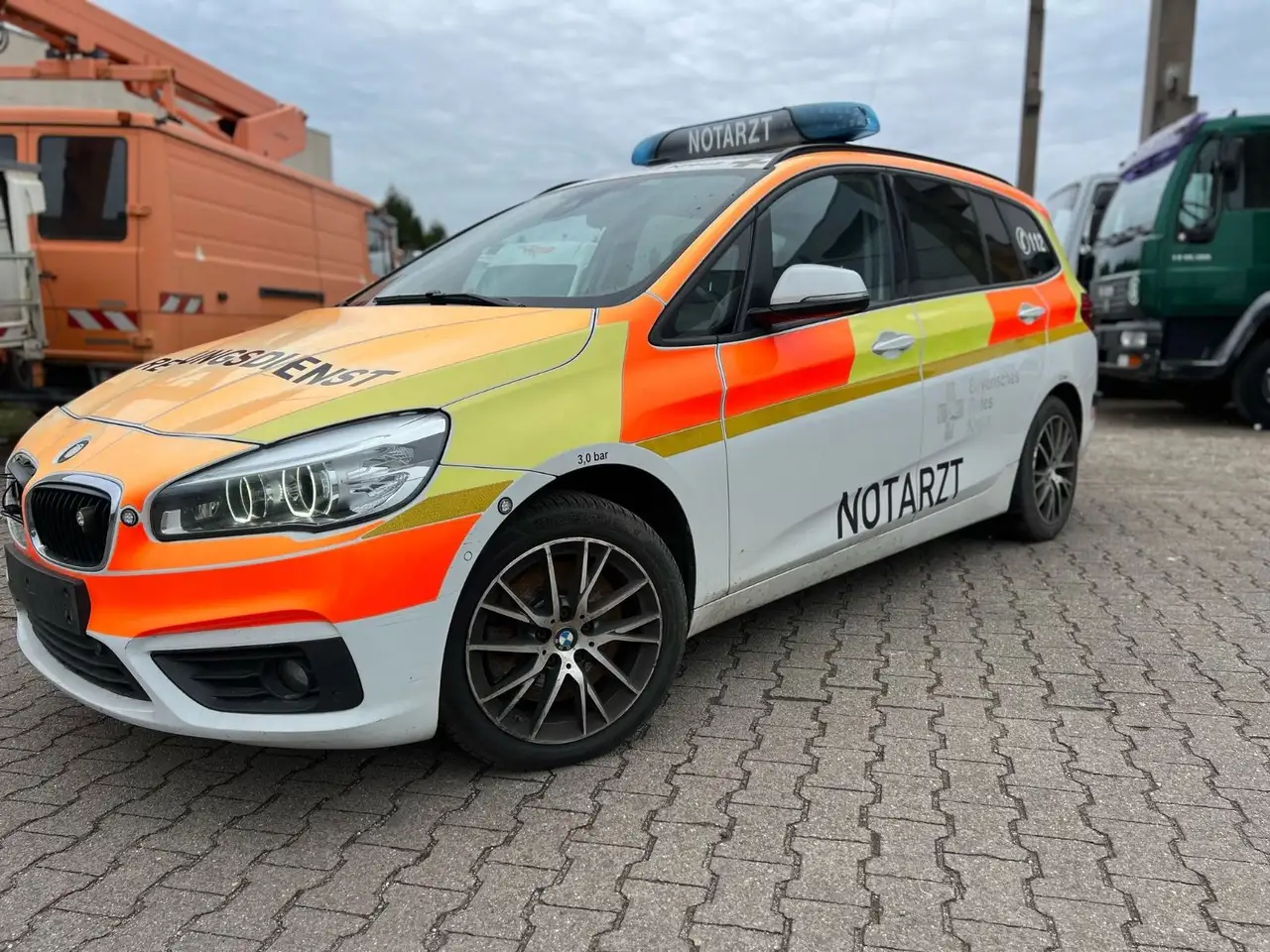 BMW 220