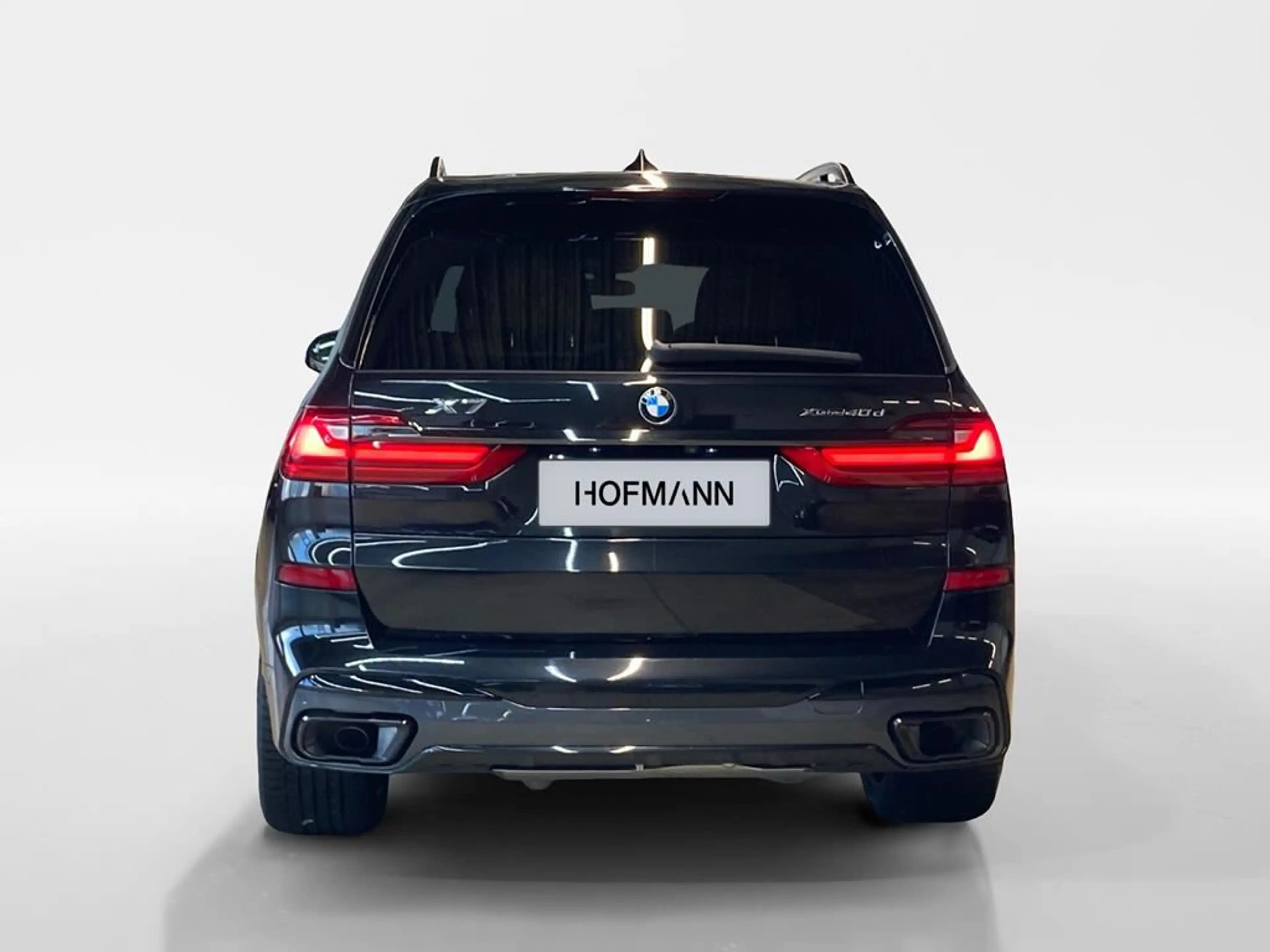 BMW X7 M Sport — photo 8