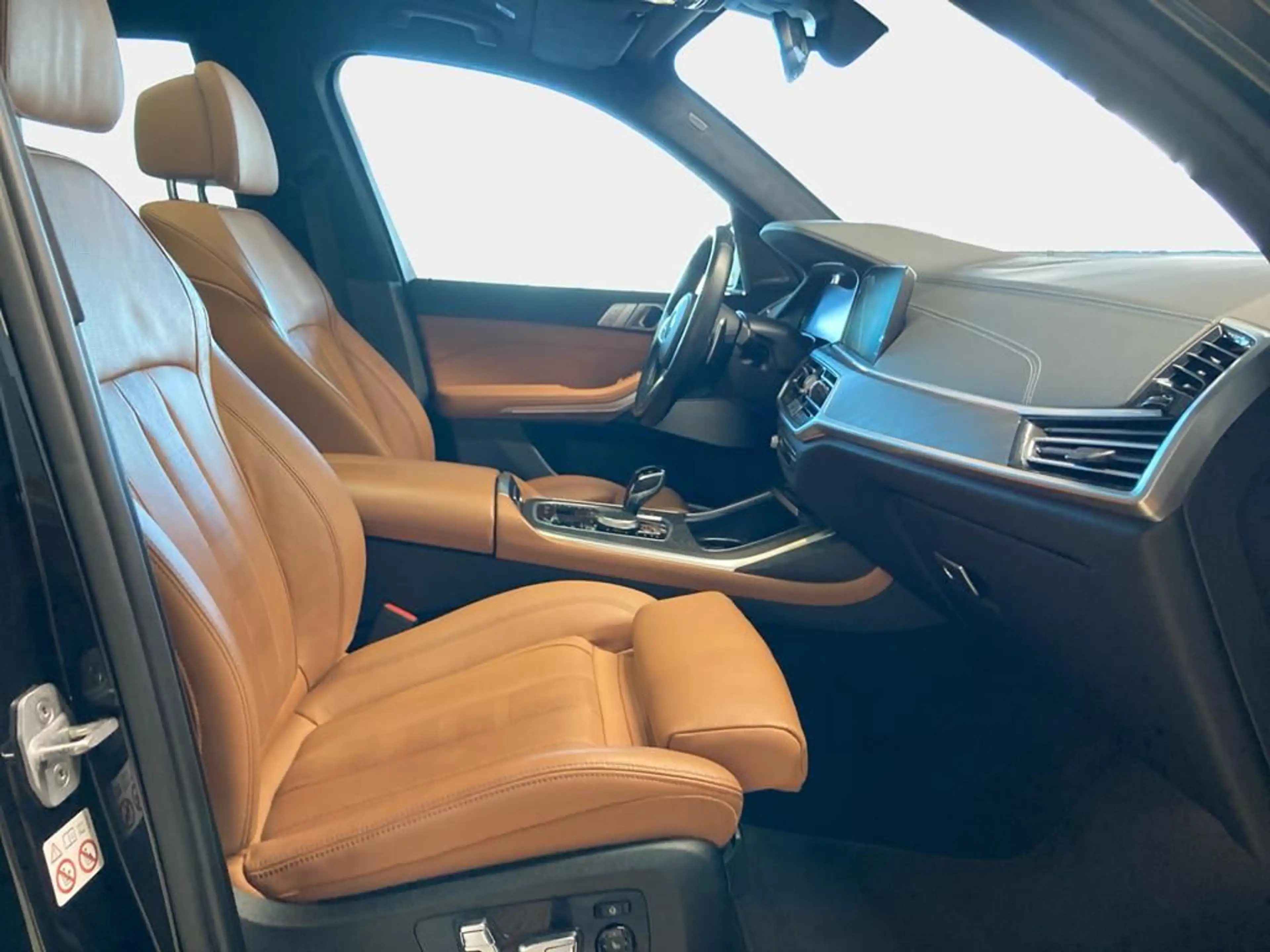 BMW X7 M Sport — photo 14