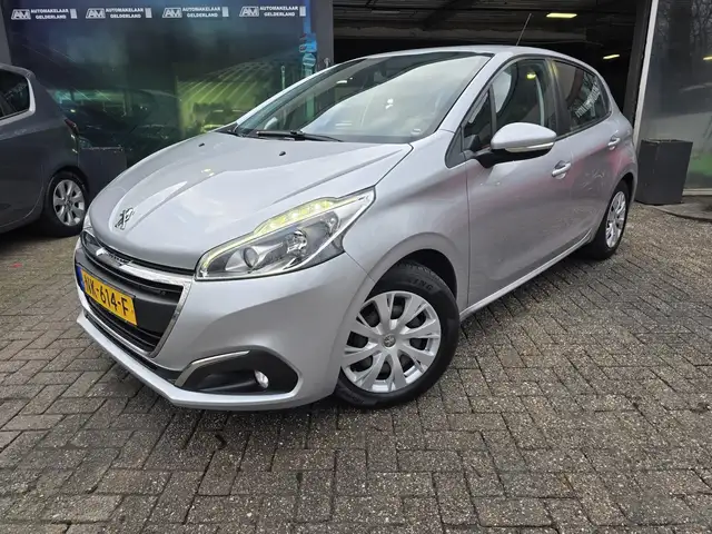 Peugeot 208 1.2 80 PK Blue Lion | 3E EIGENAAR | 3/6 OF 12MND G