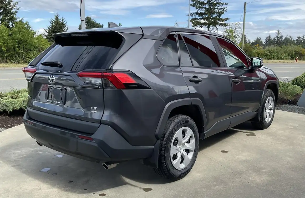 Toyota RAV 4 снимка Toyota RAV 4
