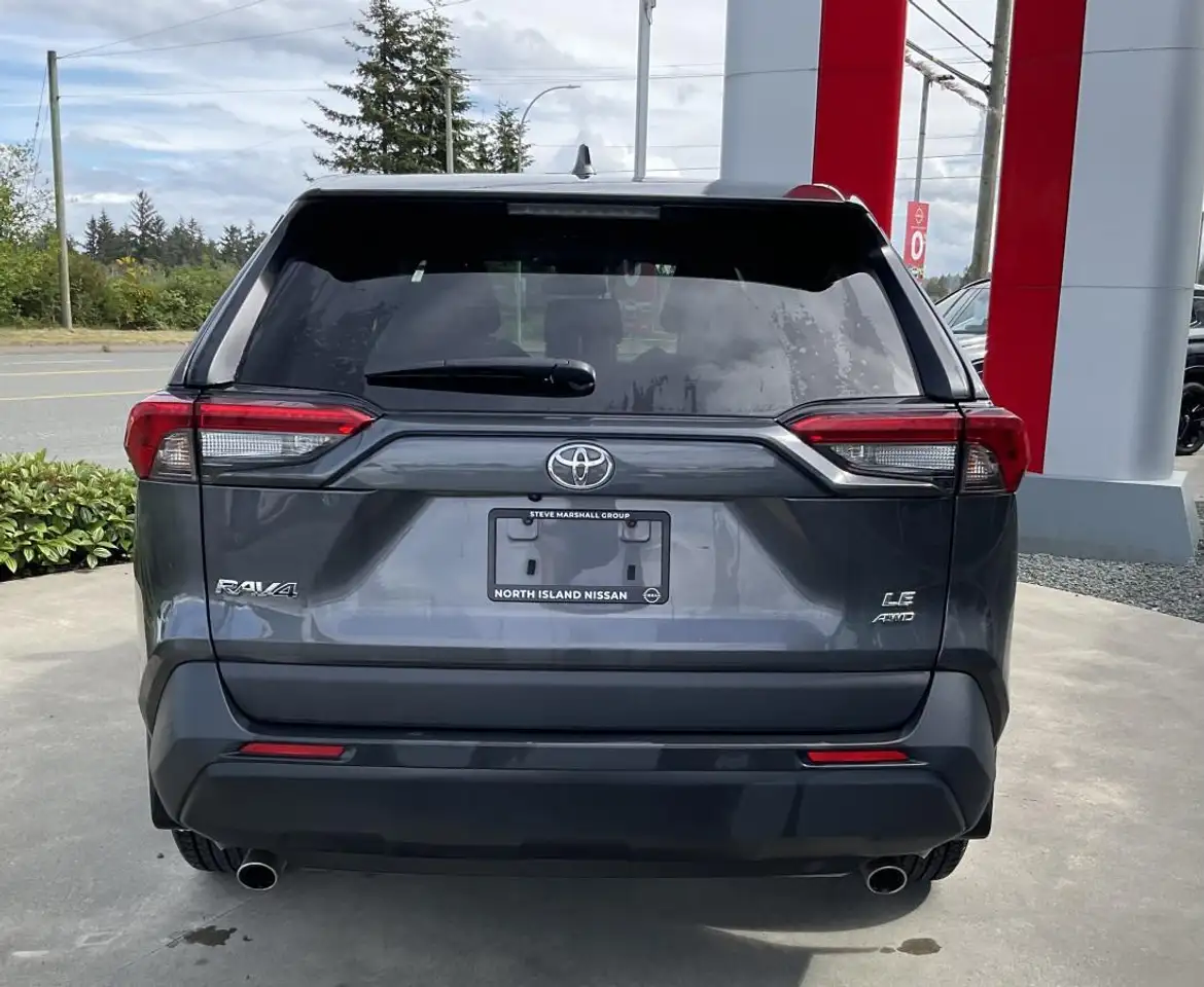 Toyota RAV 4 снимка Toyota RAV 4