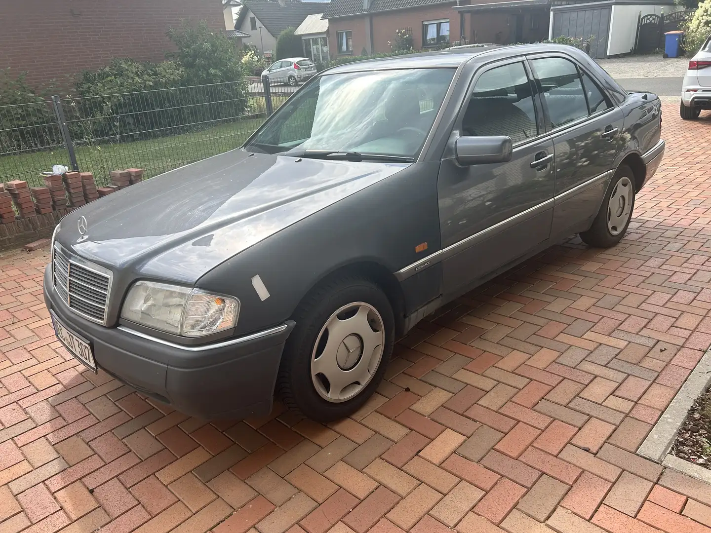 Mercedes-Benz C 180 Elegance - 2