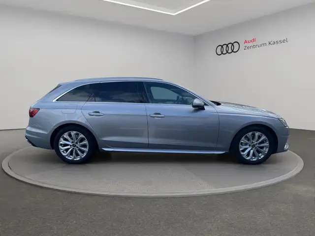 Audi A4 view 8