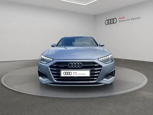 Audi A4 view 10