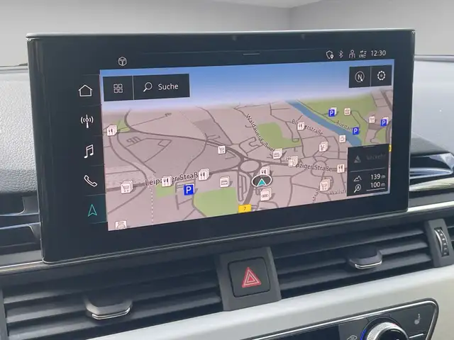 Audi A4 view 14
