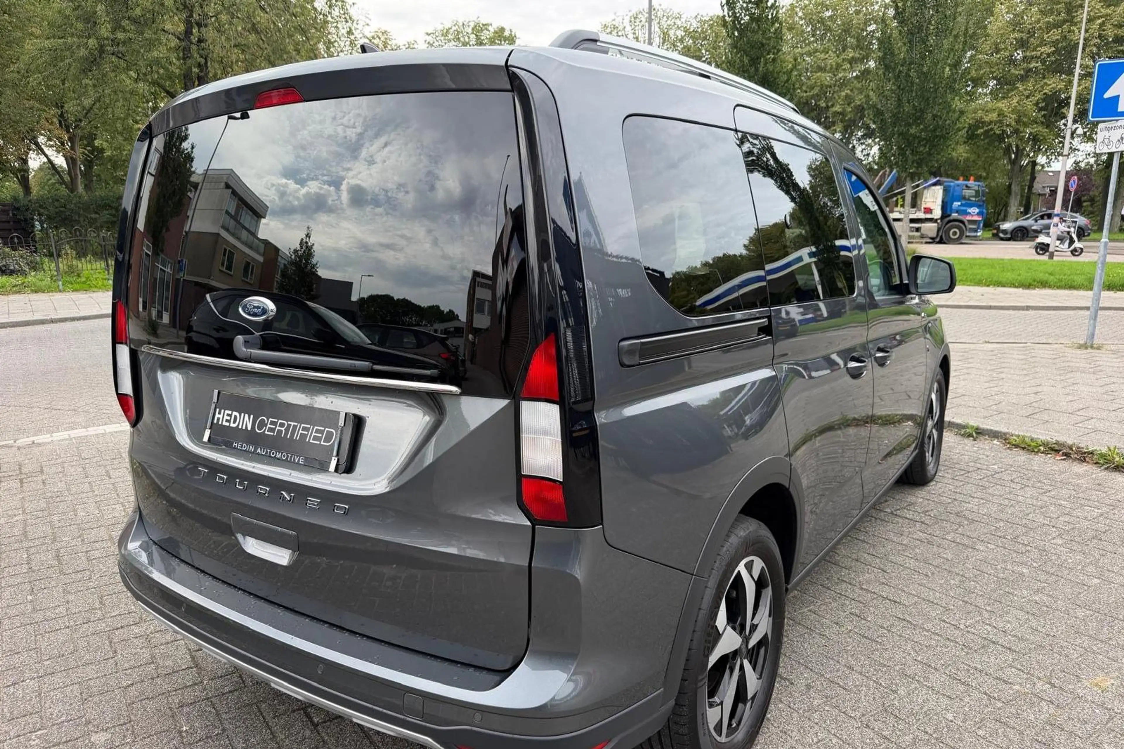 Ford Tourneo Connect Active 1.5 Automaat | 7-Zitplaatsen | Panoramadak — photo 9