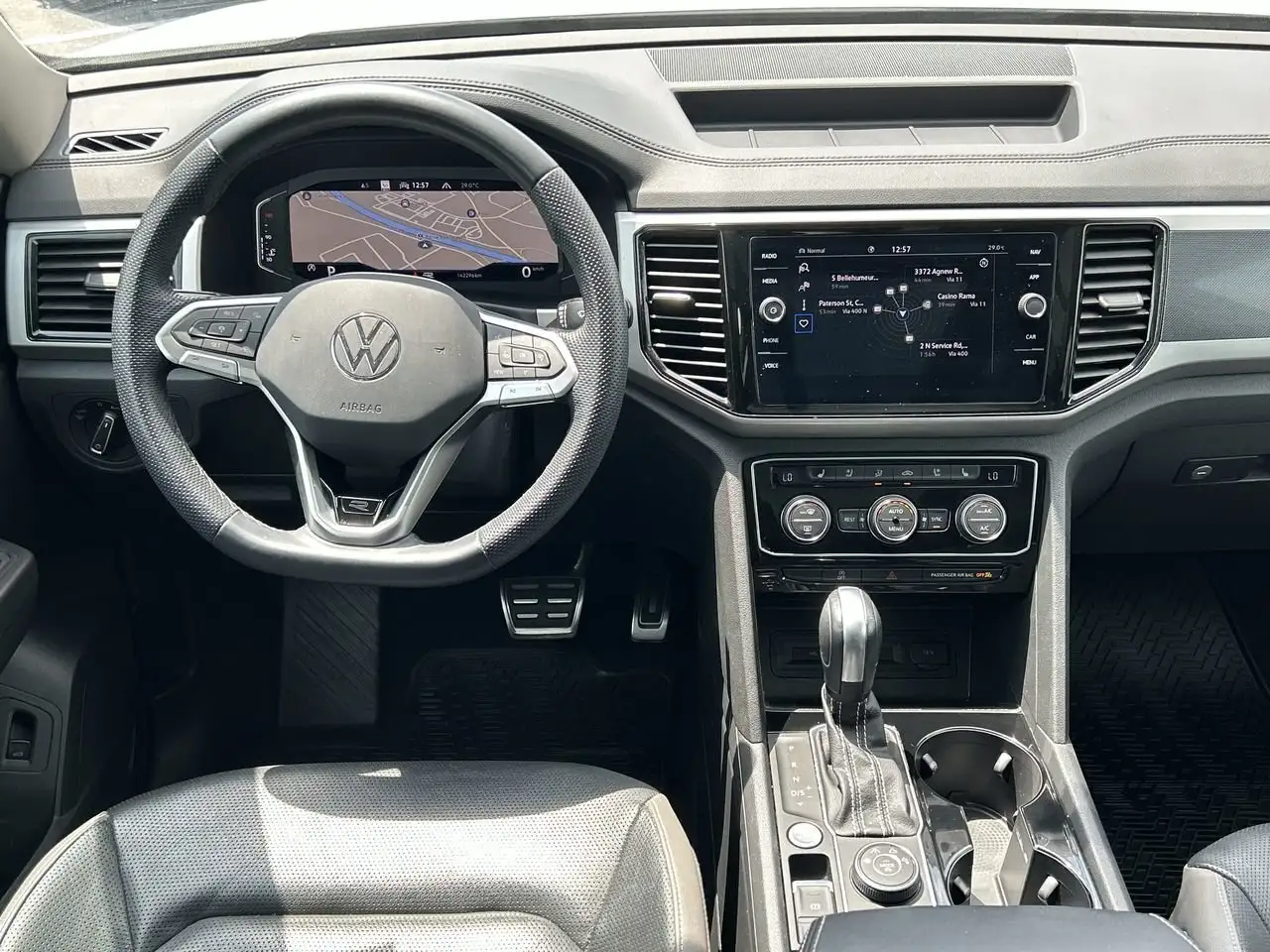 Volkswagen Atlas снимка Volkswagen Atlas