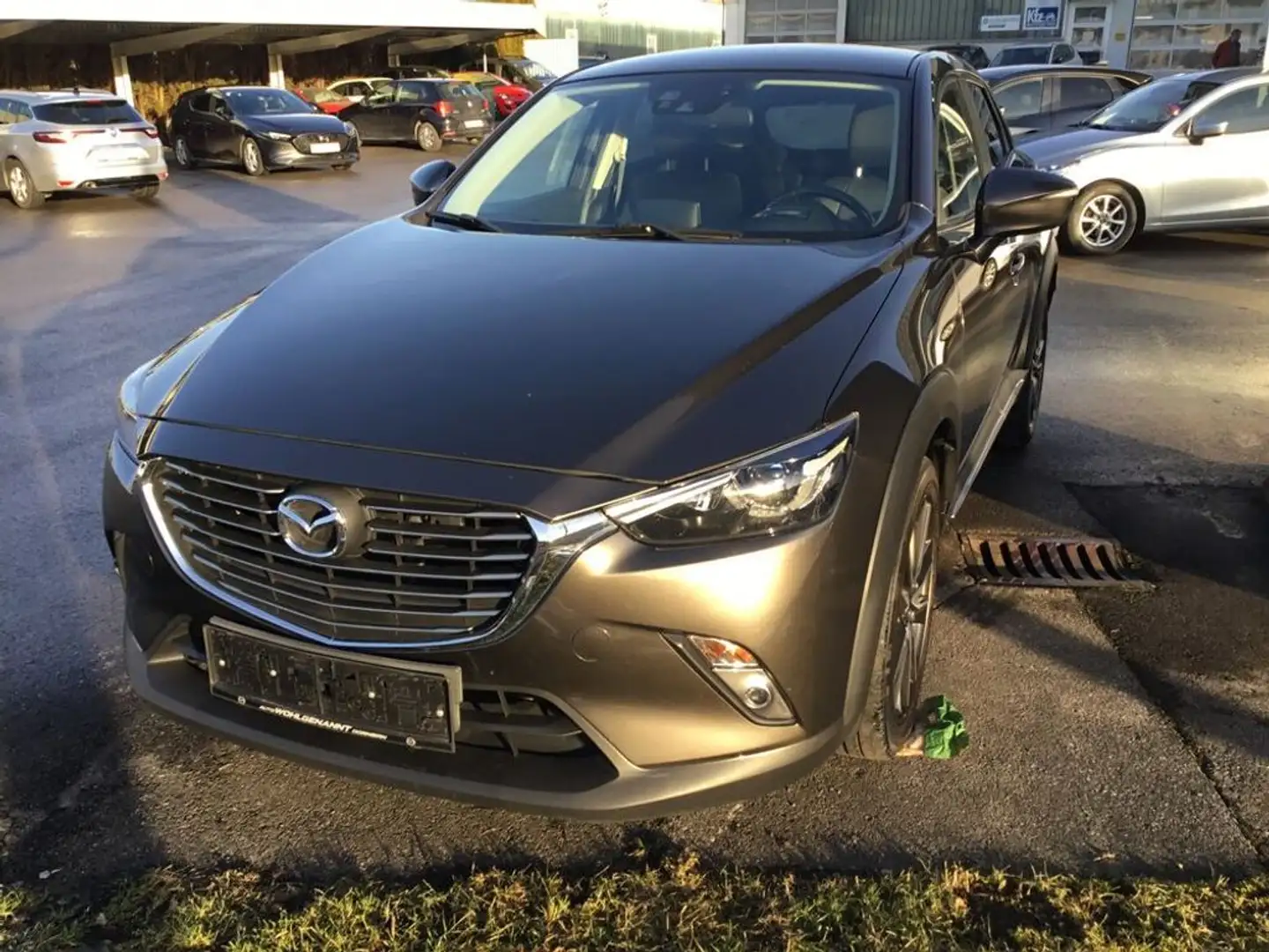Mazda CX-3 G120 Revolution Braun - 1