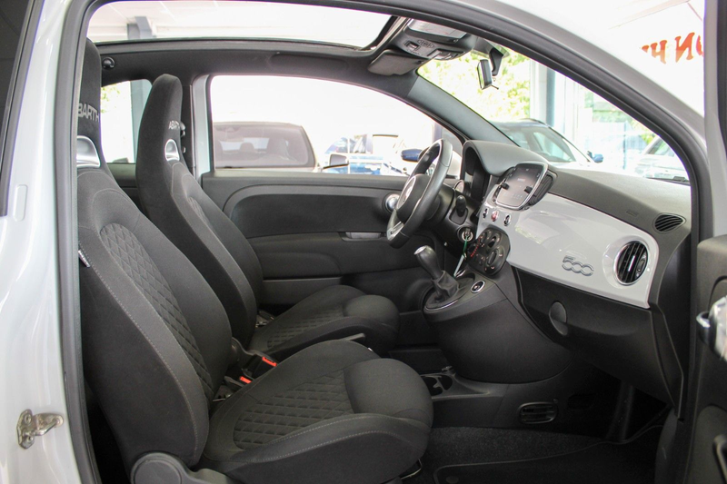Abarth 595C Cabrio ESTETICO Navi PDC 1.Hand Top! — photo 8