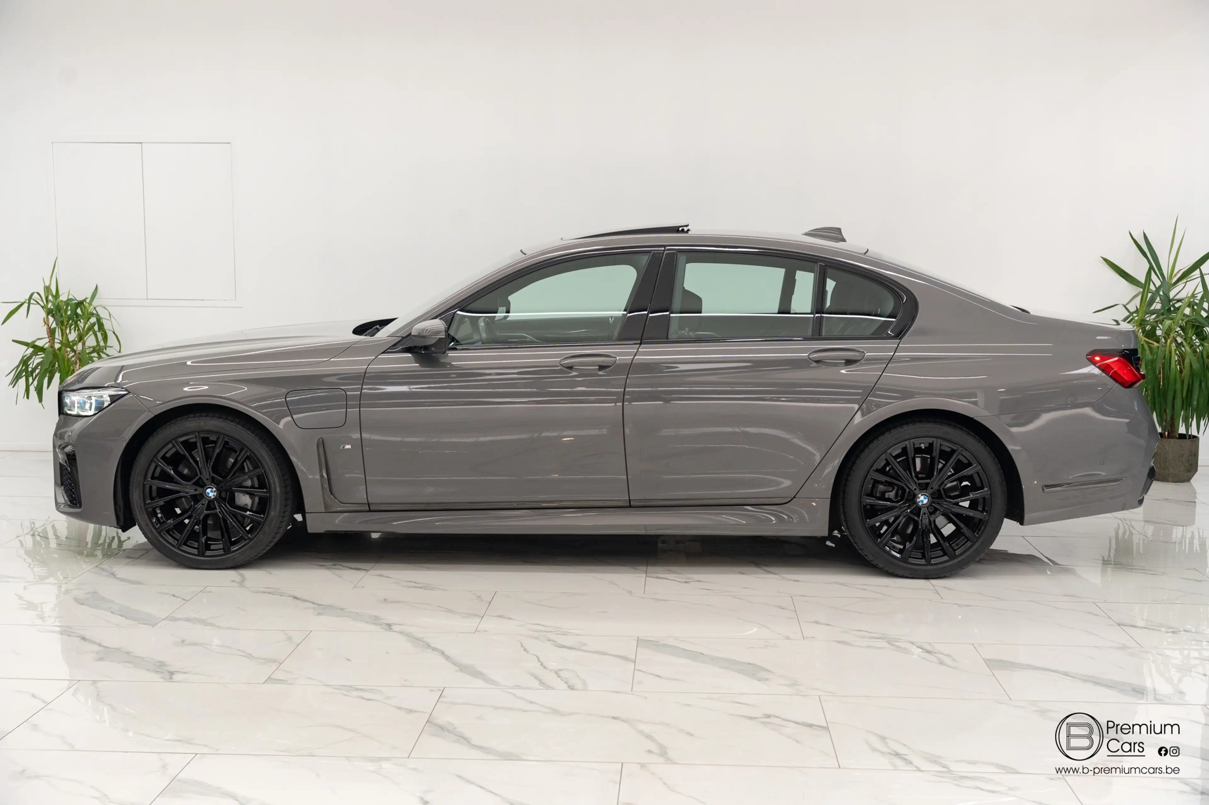 BMW 745 e M pack Individual/FULL OPTIONS!/Laser/ACC/360°/ — photo 8