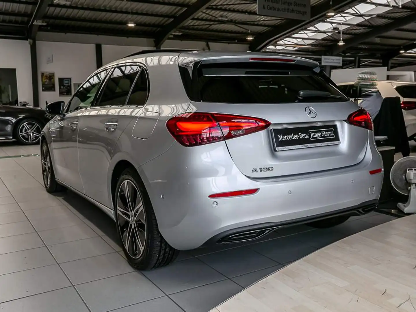 Mercedes-Benz A 180 PROGRESSIVE ADVANCED NIGHT PANORAMA DISTRO Plateado - 2