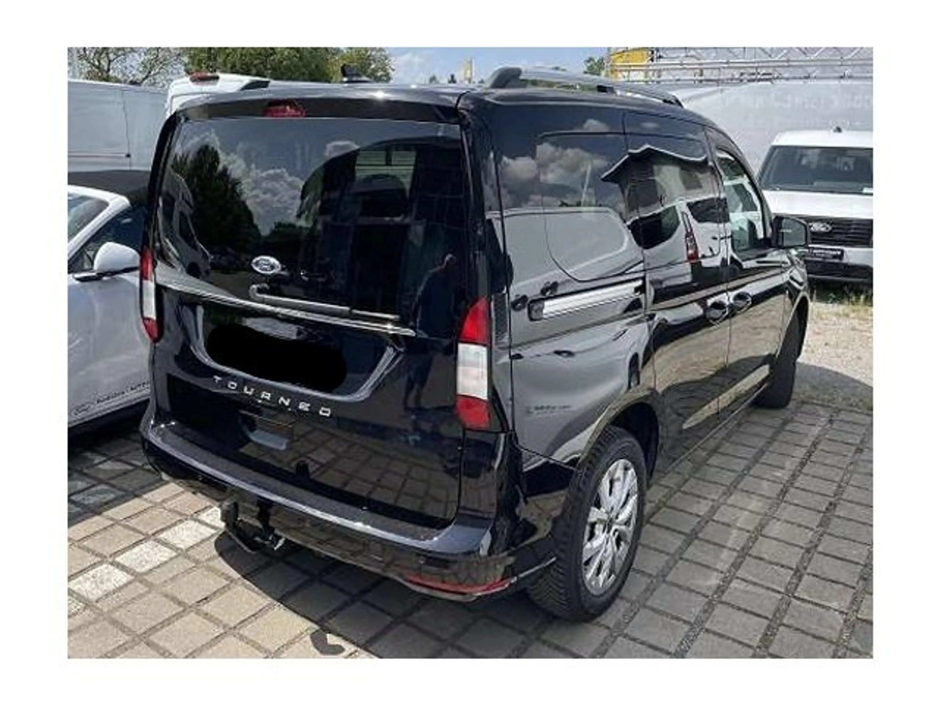 Ford Tourneo Connect 2.0 Titanium Aut./ACC/KAMERA/AHK — photo 3