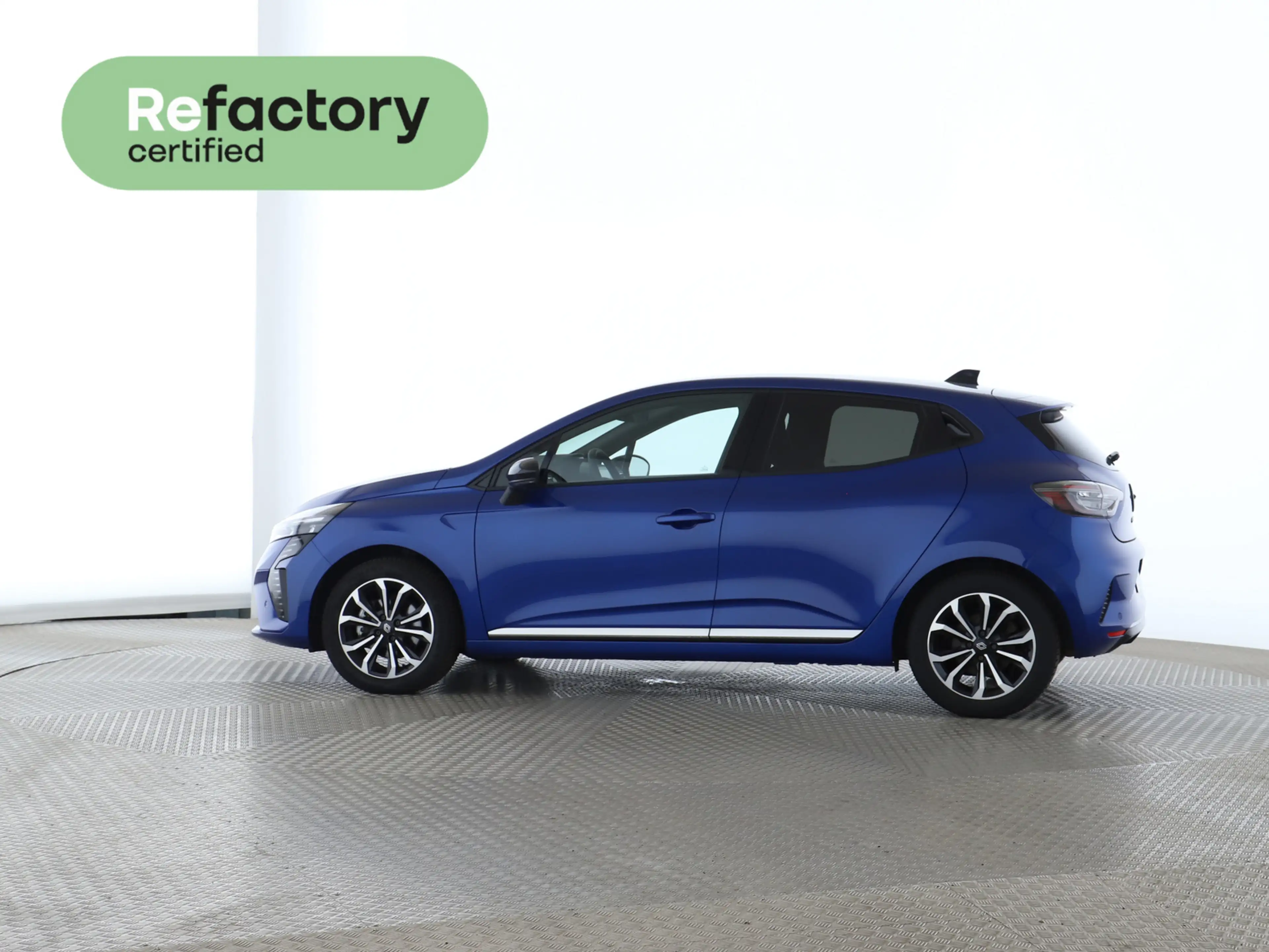 Renault Clio 1.6 E-TECH Hybrid 145 Techno — photo 9