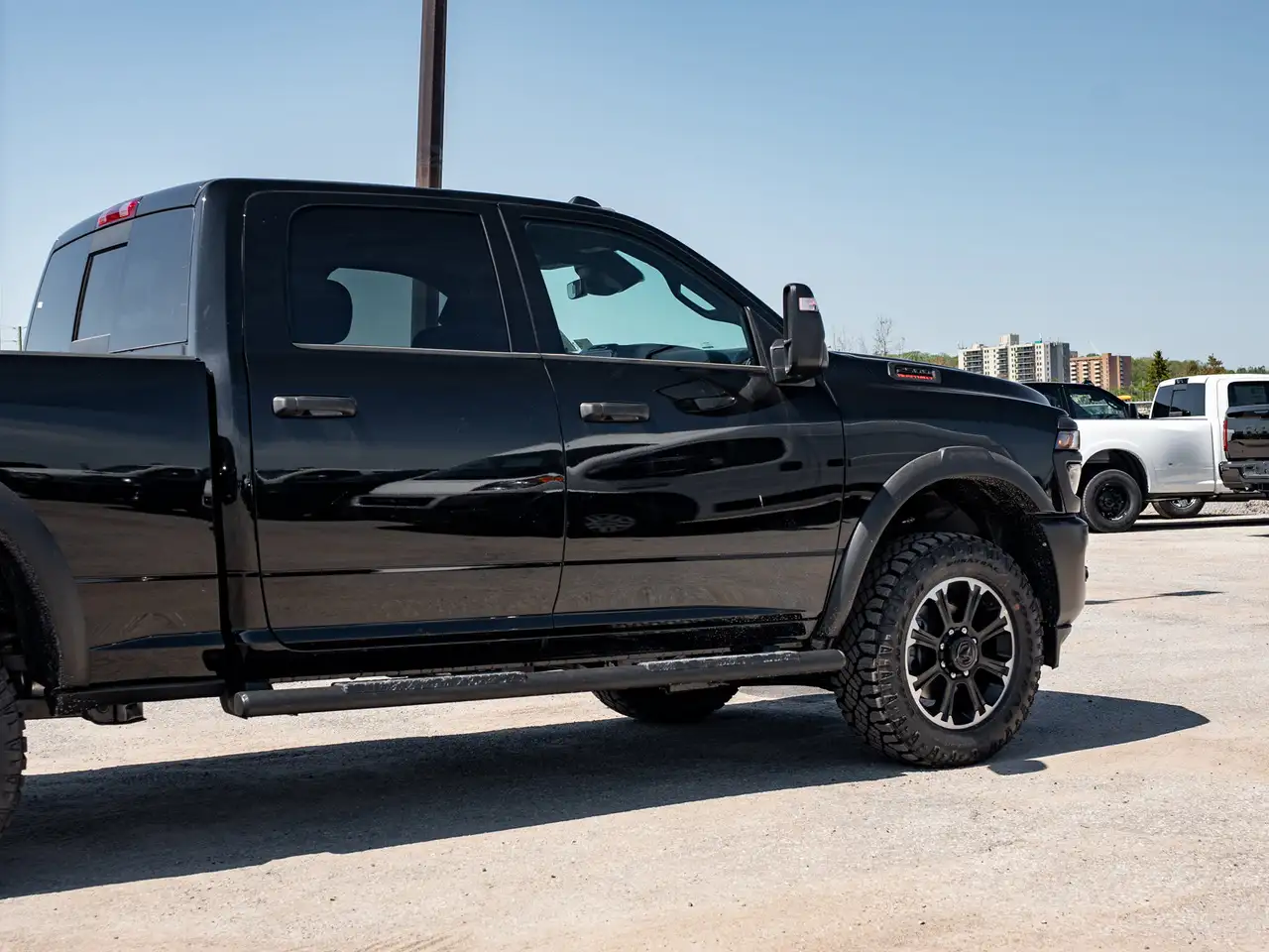 RAM 2500 снимка RAM 2500
