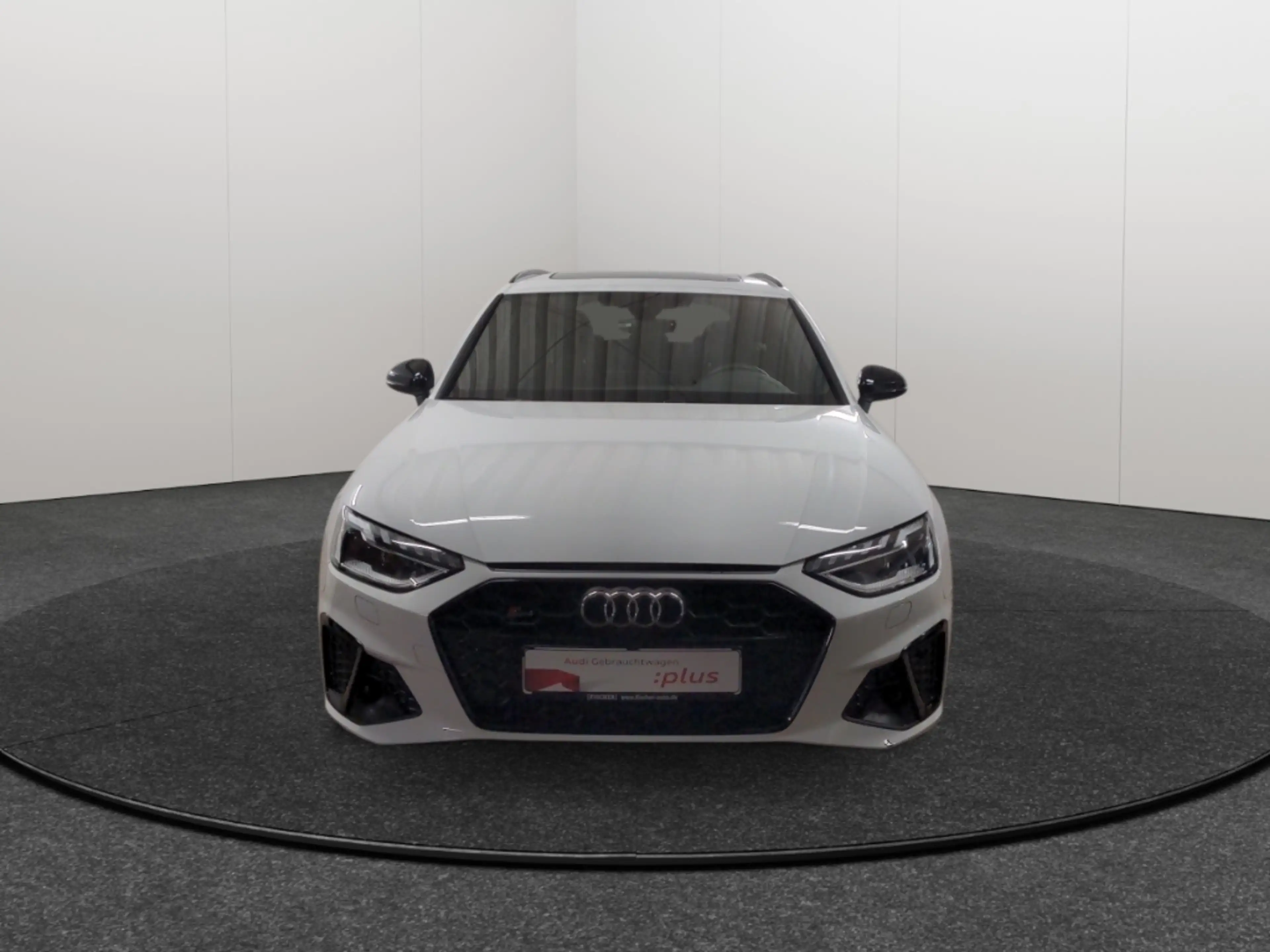 Audi S4 Avant TDI quattro Matrix Navi Pano SHZ Rear View A — photo 2