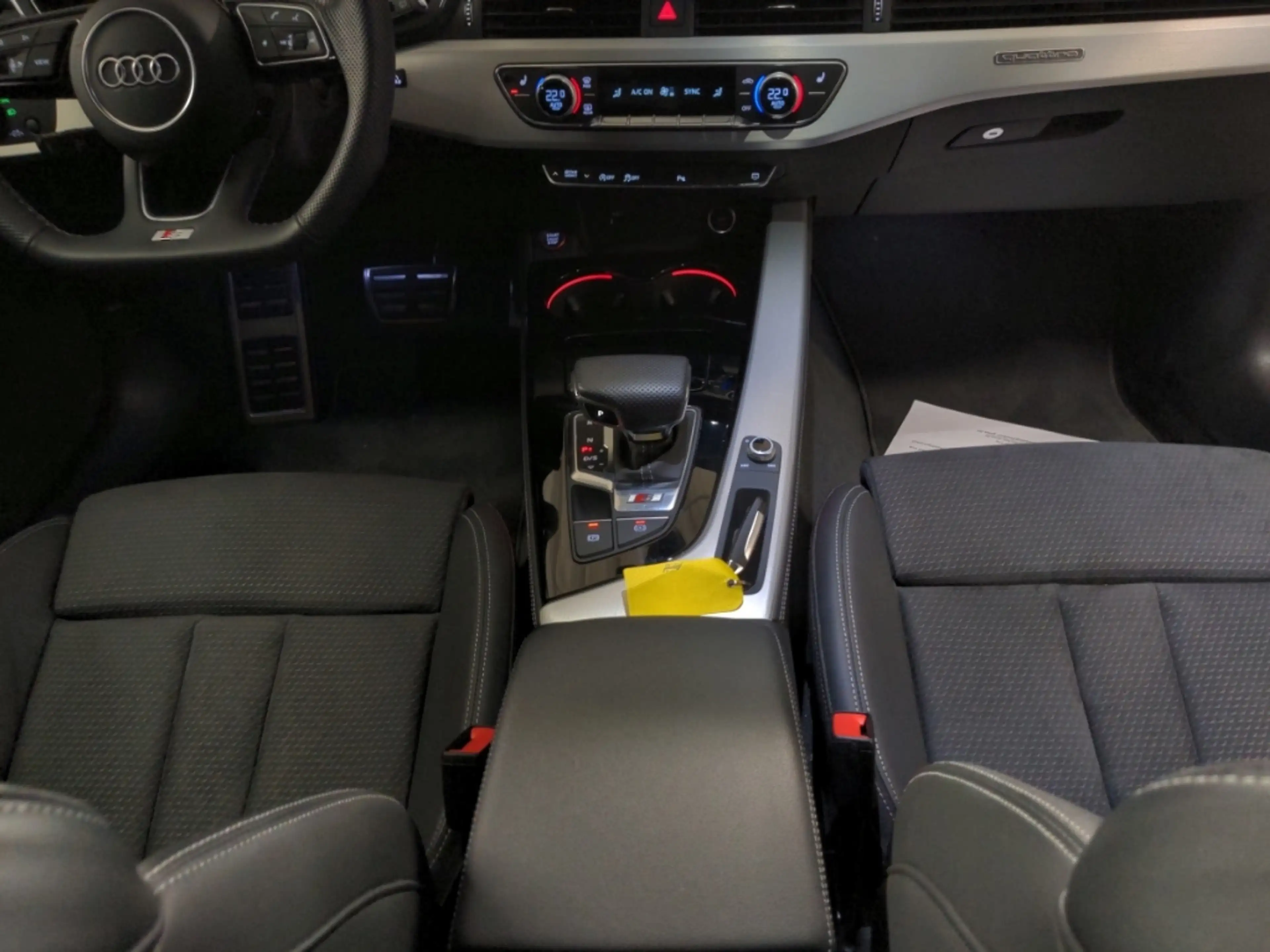 Audi S4 Avant TDI quattro Matrix Navi Pano SHZ Rear View A — photo 11