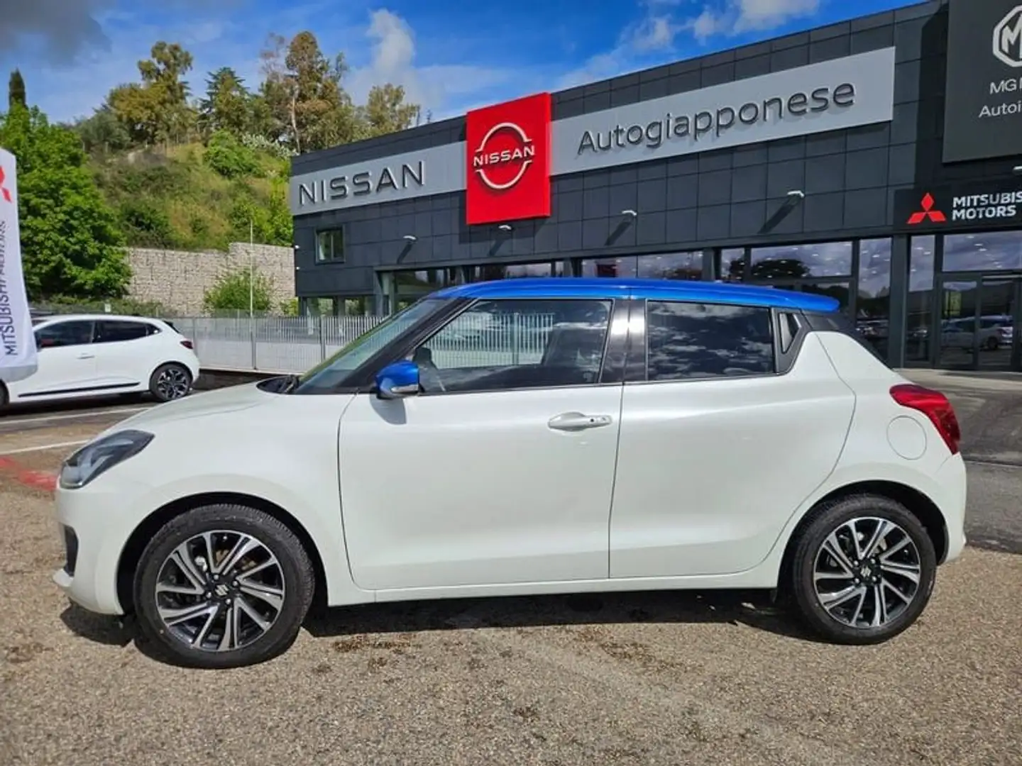 Suzuki Swift 1.2 Hybrid Top Bianco - 2