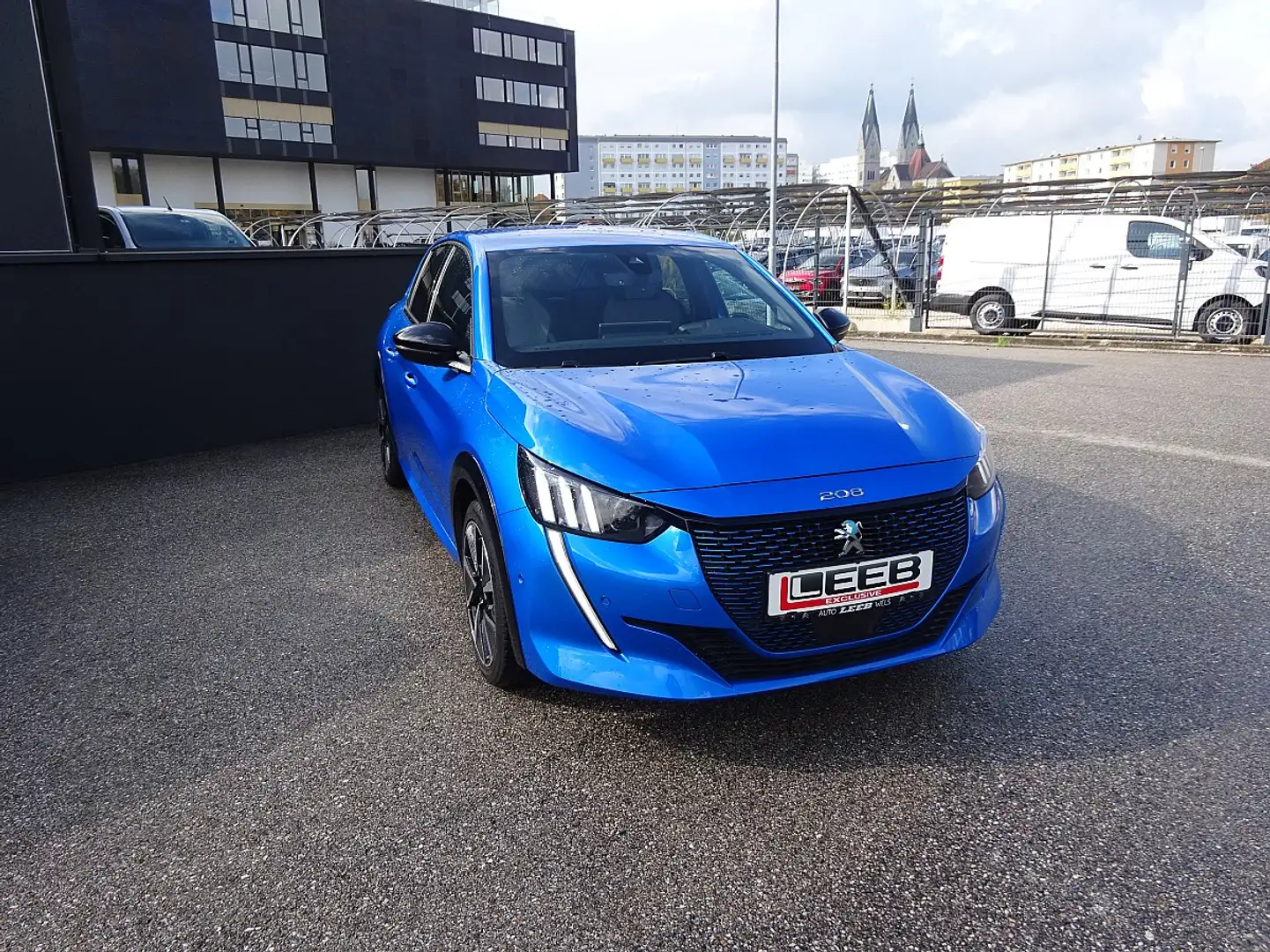 Peugeot e-208 50kWh GT Pack Blau - 2