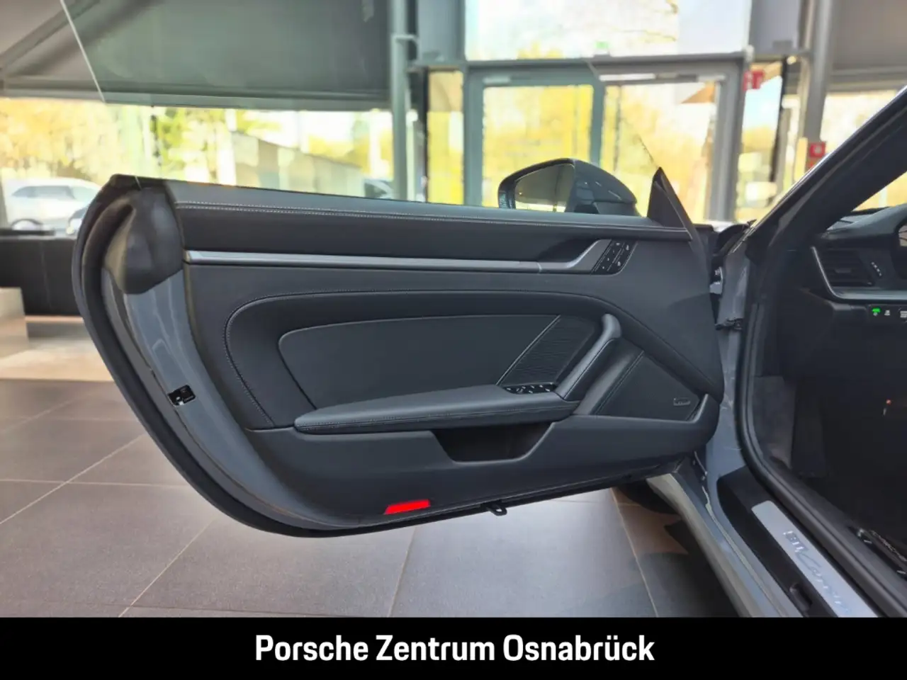 Porsche 992 -2 (911) Carrera Cabriolet Sportaga BOSE 18-Wege S 4