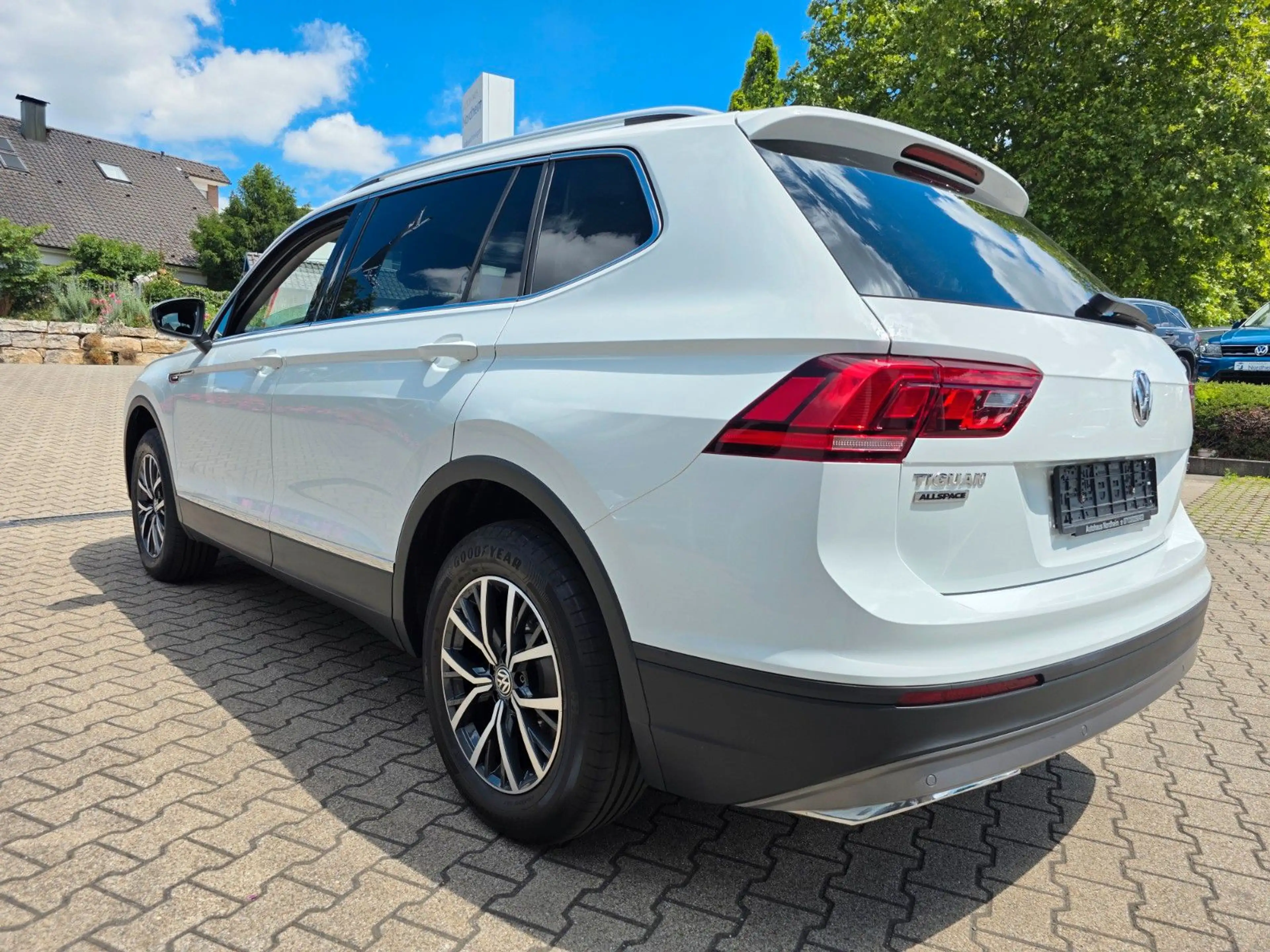 Volkswagen Tiguan Allspace 2.0 TDI DSG/4Motion/7-Sitze/1.Hd — photo 7