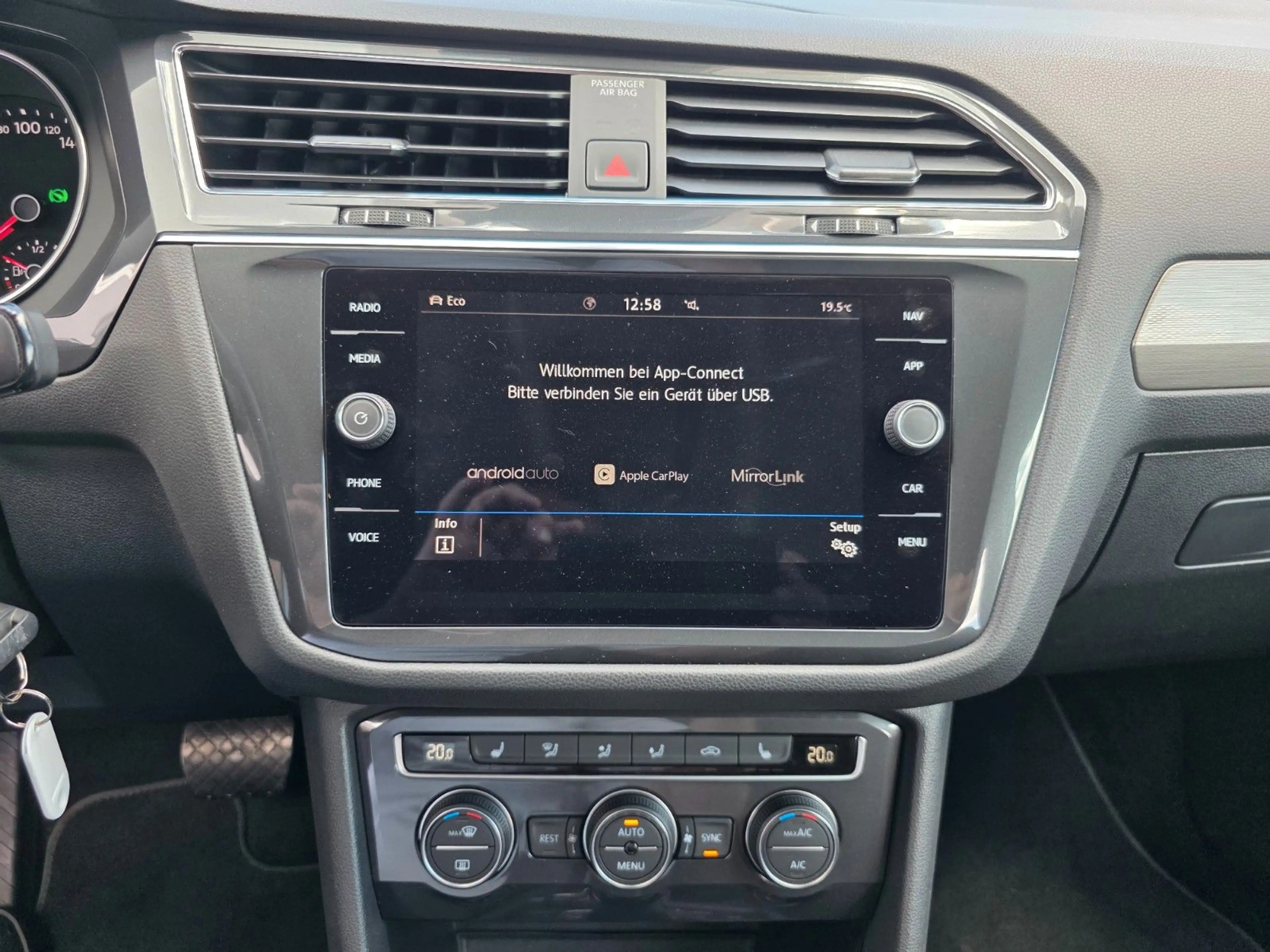Volkswagen Tiguan Allspace 2.0 TDI DSG/4Motion/7-Sitze/1.Hd — photo 13