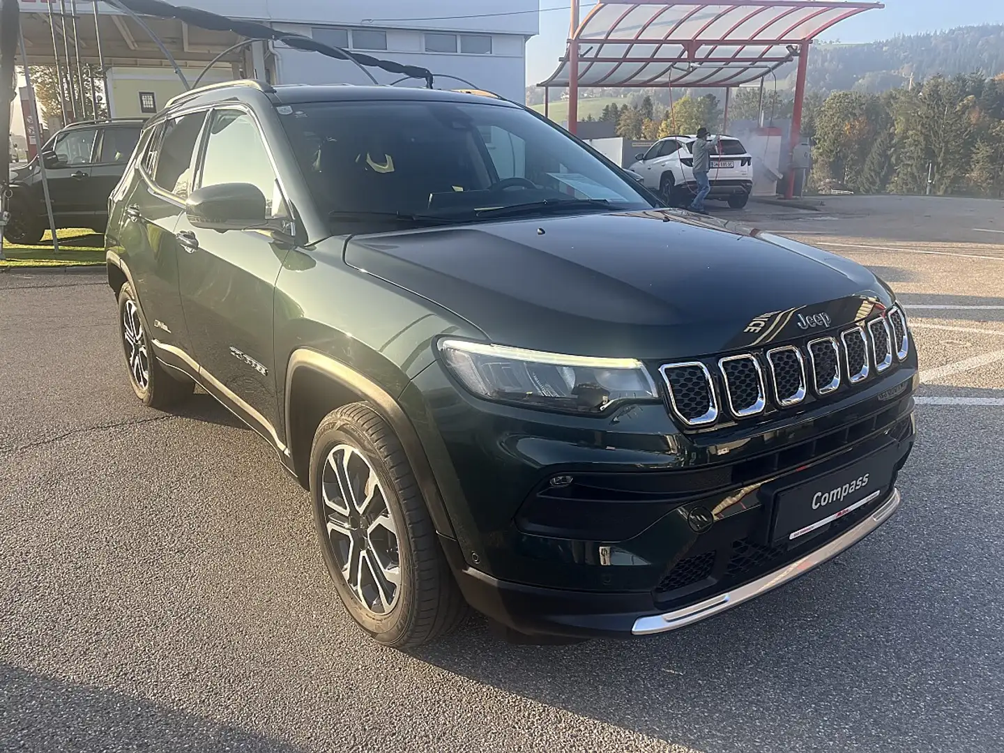 Jeep Compass 1.3 PHEV Limited 190 PS AT 4xe Grün - 1