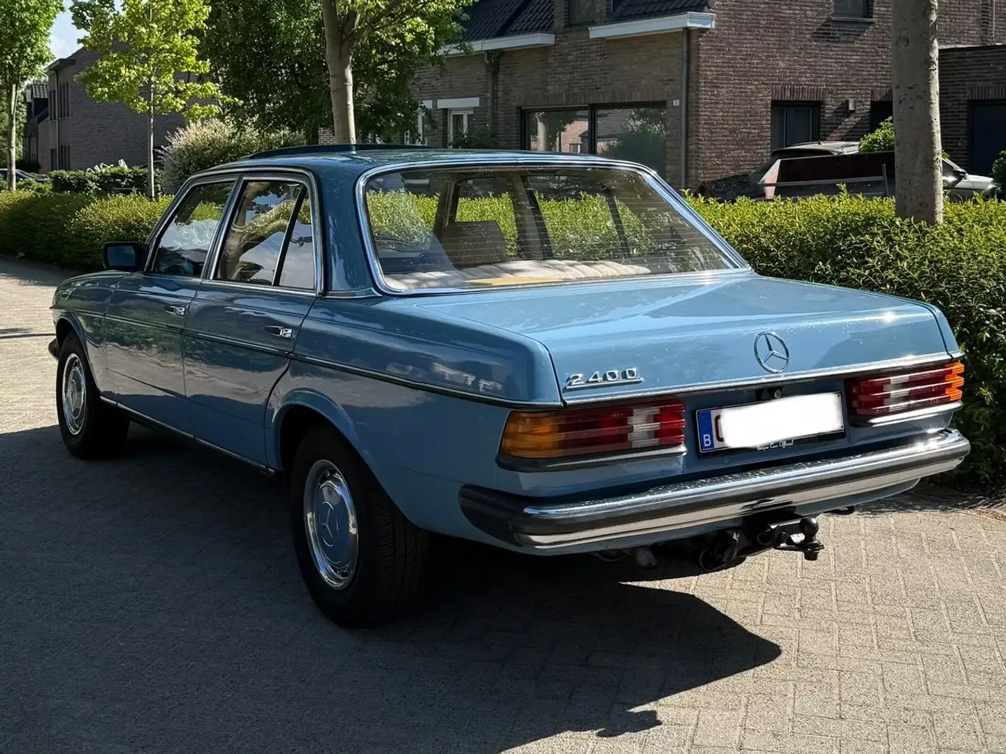 Mercedes-Benz 240 240 D Blauw - 1