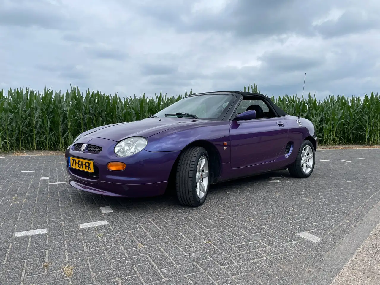 MG MGF unieke kleur, volledig onderhouden met garantie, foto 2