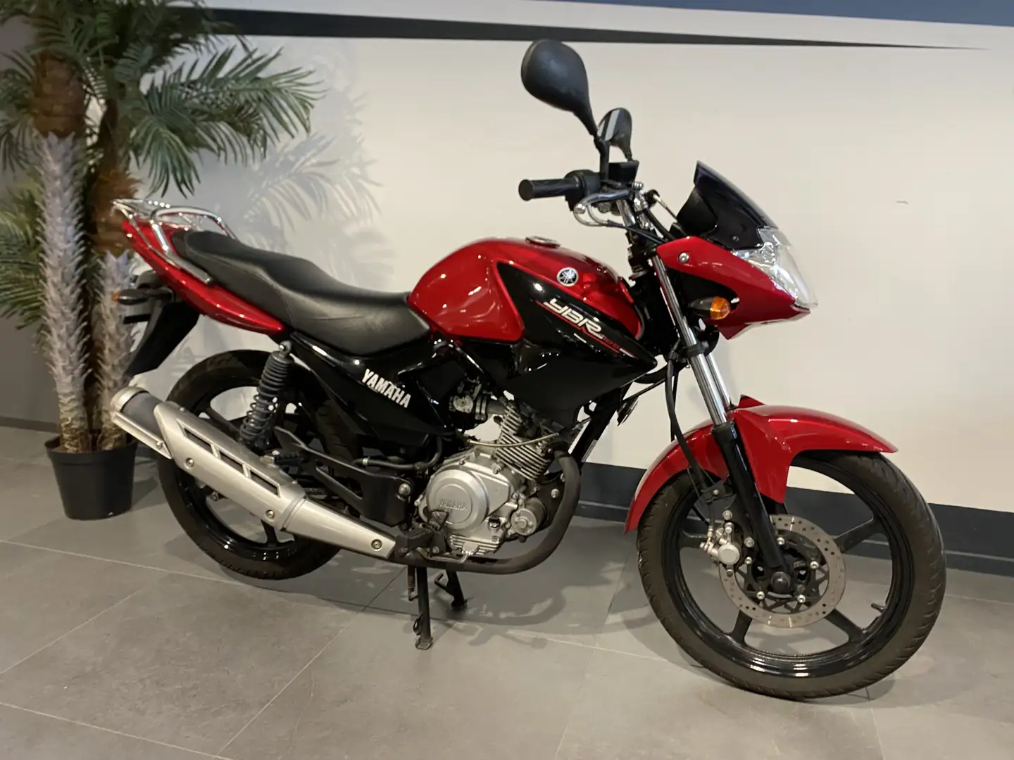 Yamaha YBR 125 Rouge - 2