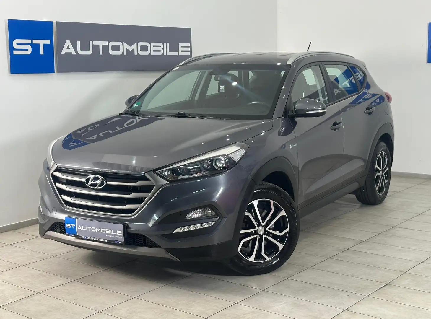 Hyundai TUCSON Style 4WD Aut. // SITZHEIZUNG // PDC // Grigio - 1