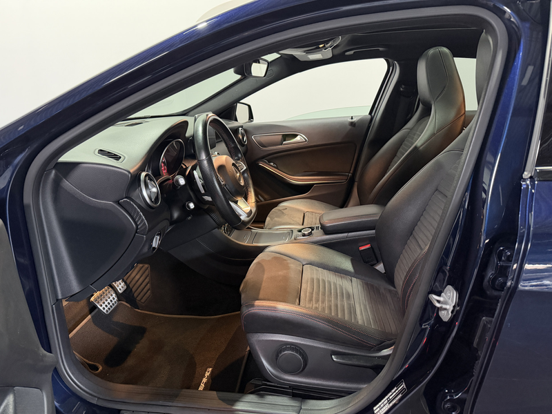 Mercedes-Benz A 180 Ambition - Pano / Navi / Bluetooth — photo 26