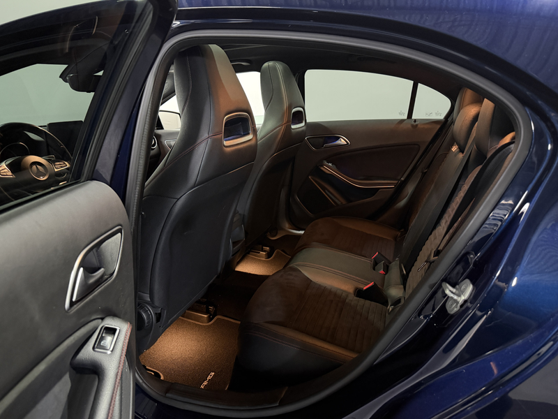 Mercedes-Benz A 180 Ambition - Pano / Navi / Bluetooth — photo 27