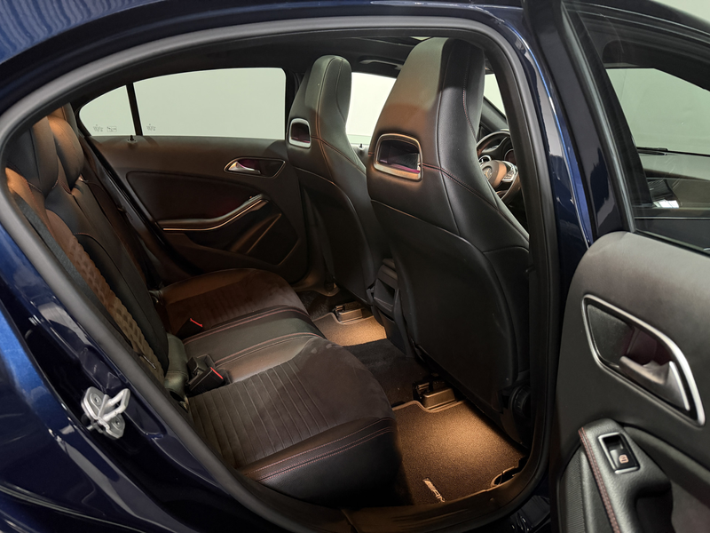 Mercedes-Benz A 180 Ambition - Pano / Navi / Bluetooth — photo 29