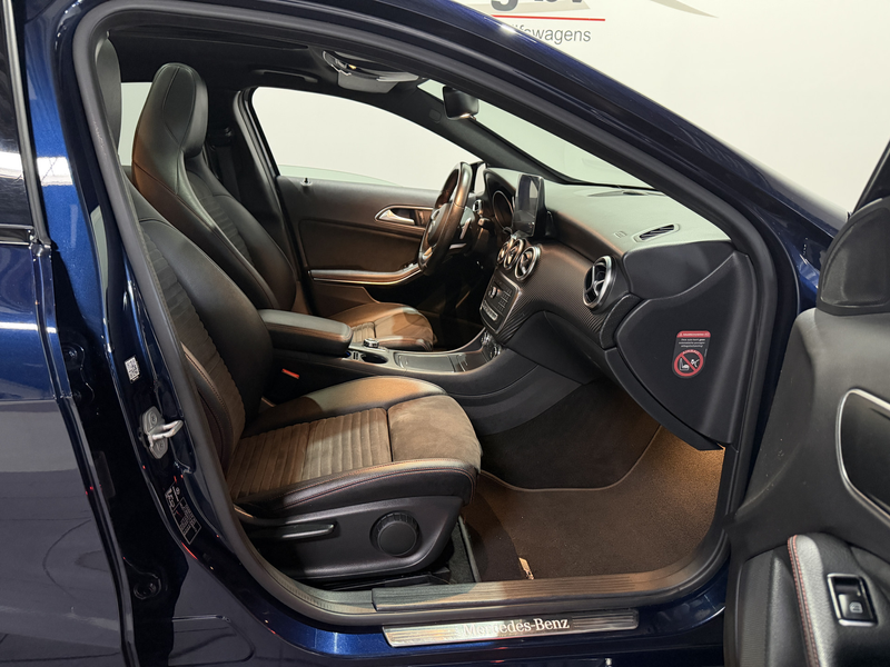 Mercedes-Benz A 180 Ambition - Pano / Navi / Bluetooth — photo 28