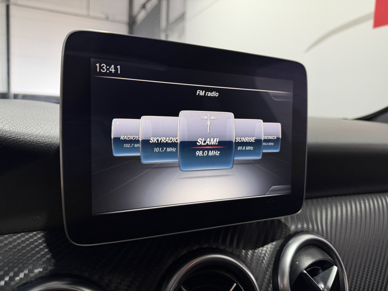 Mercedes-Benz A 180 Ambition - Pano / Navi / Bluetooth — photo 19