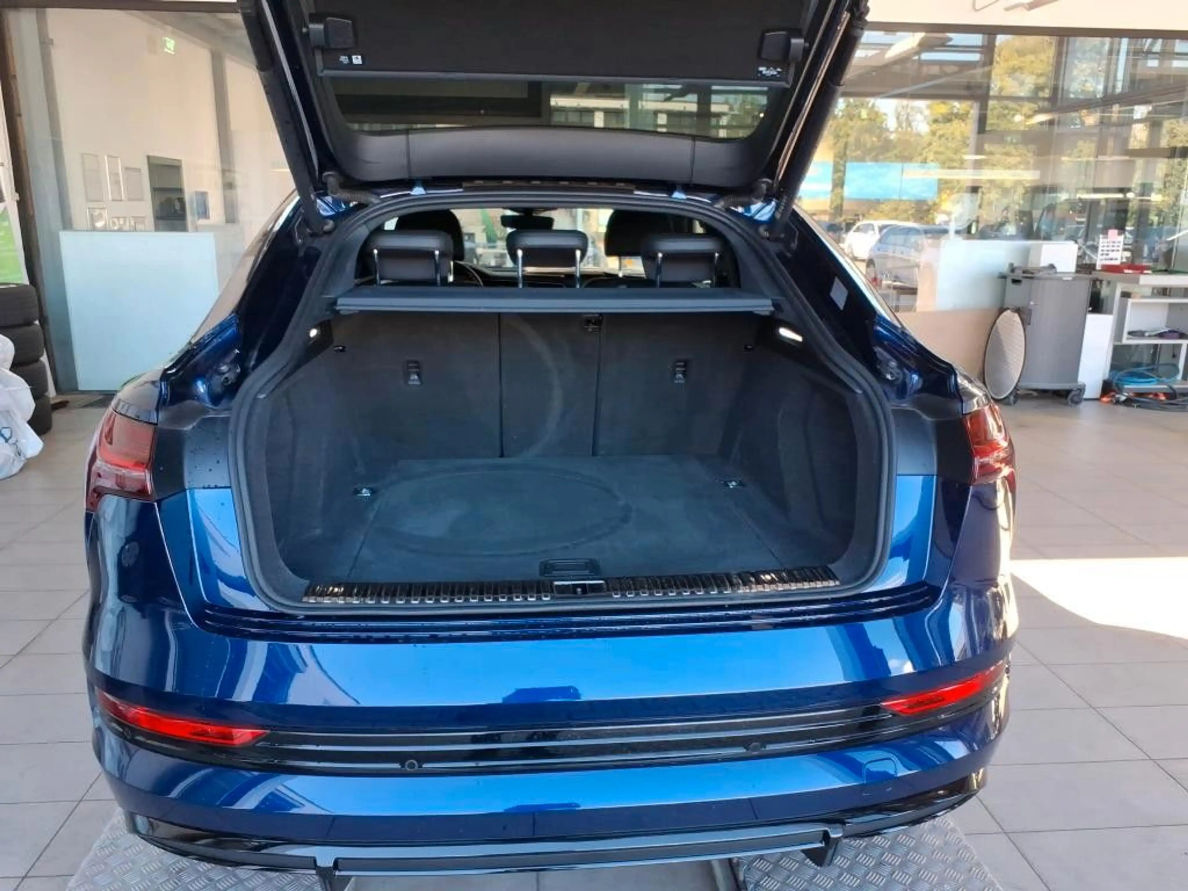 Audi e-tron E-tron Sportback 55 Quattro S-Line*PANO*HuD*LED* — photo 4